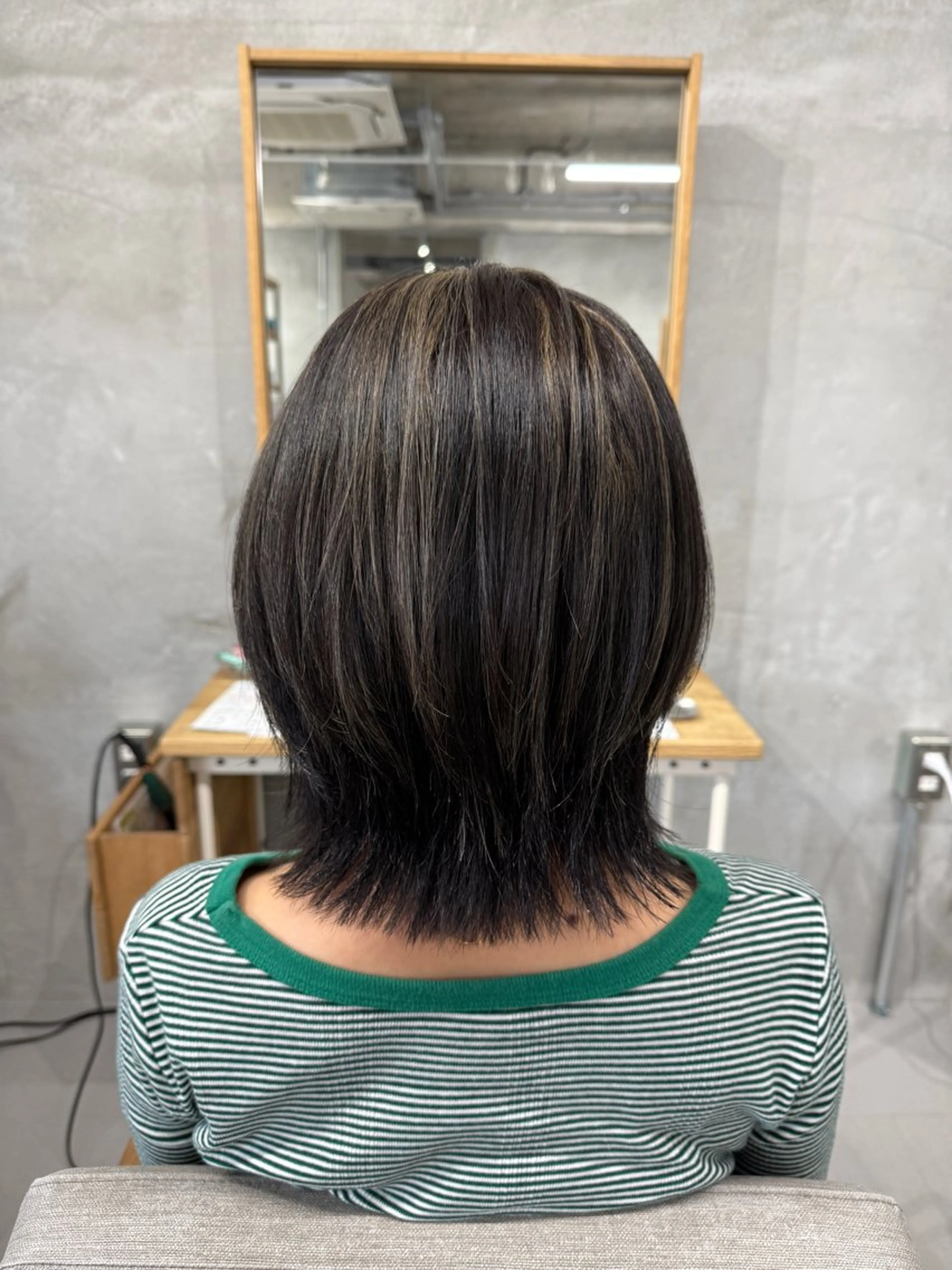ミディアム 石川 珠有のヘアスタイル