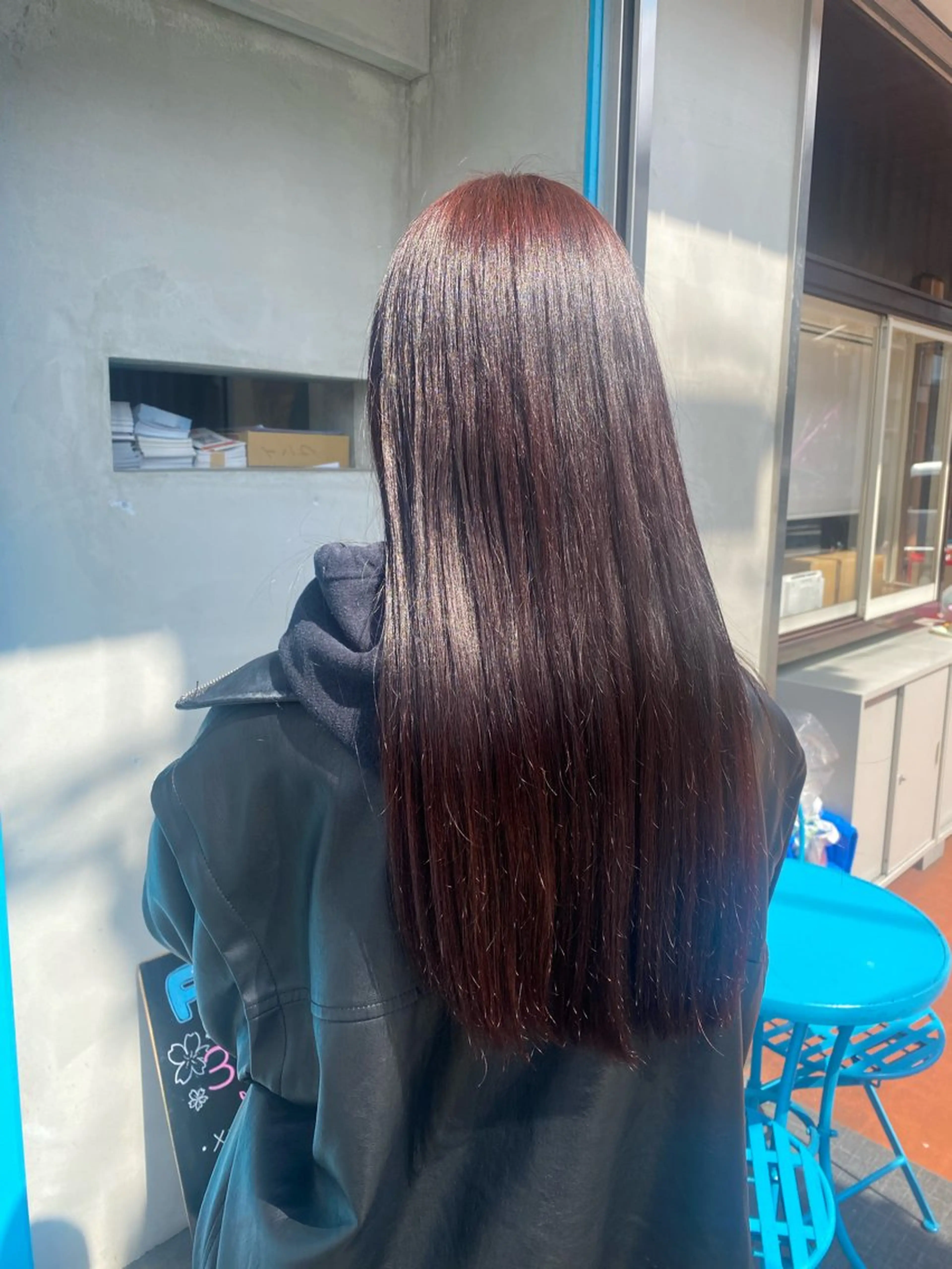 ロング カラー ブラウンカラー レッドカラー レッドブラウン 中西 彩愛のヘアスタイル