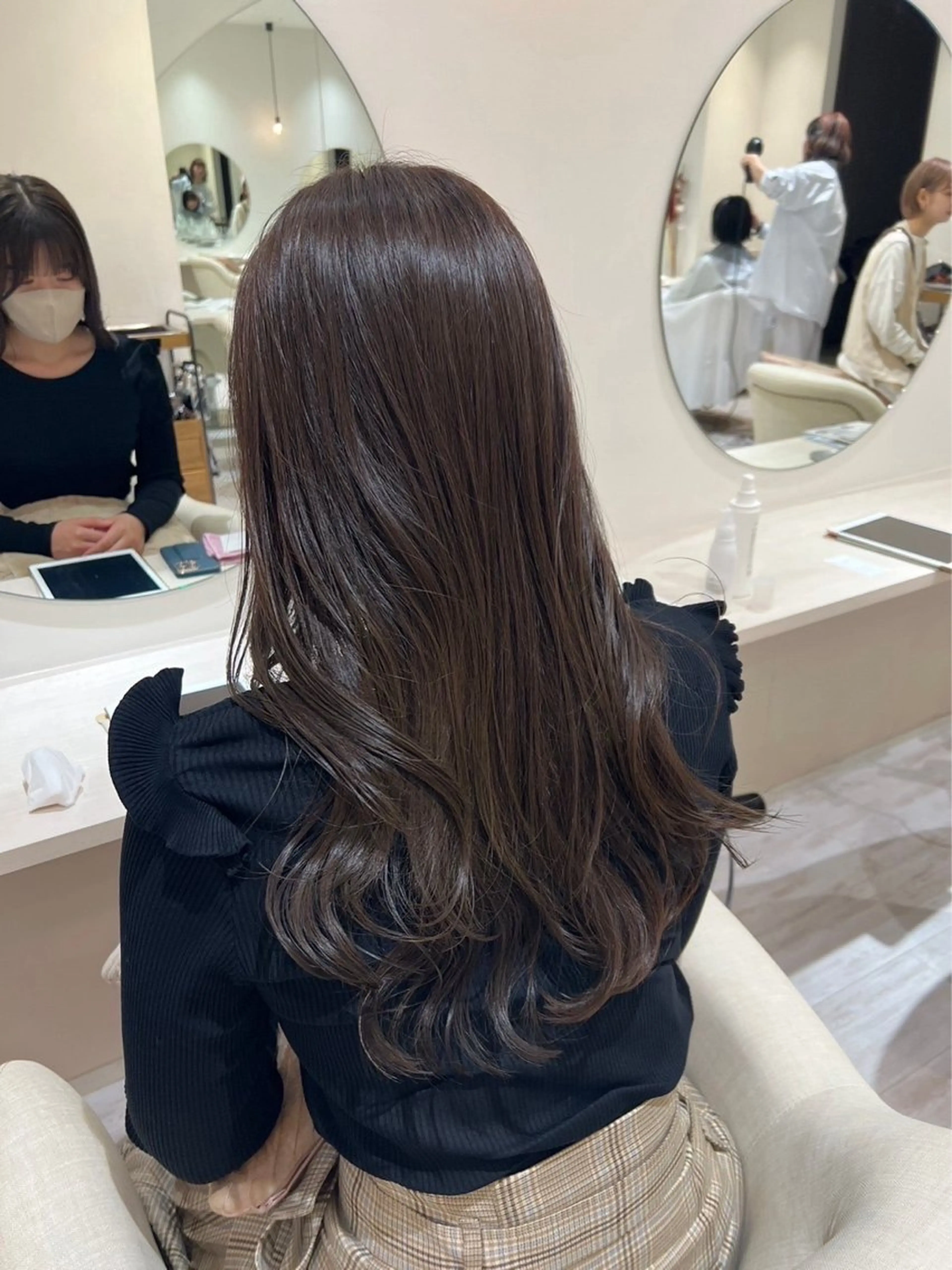 ロング FERIA かりんのヘアスタイル