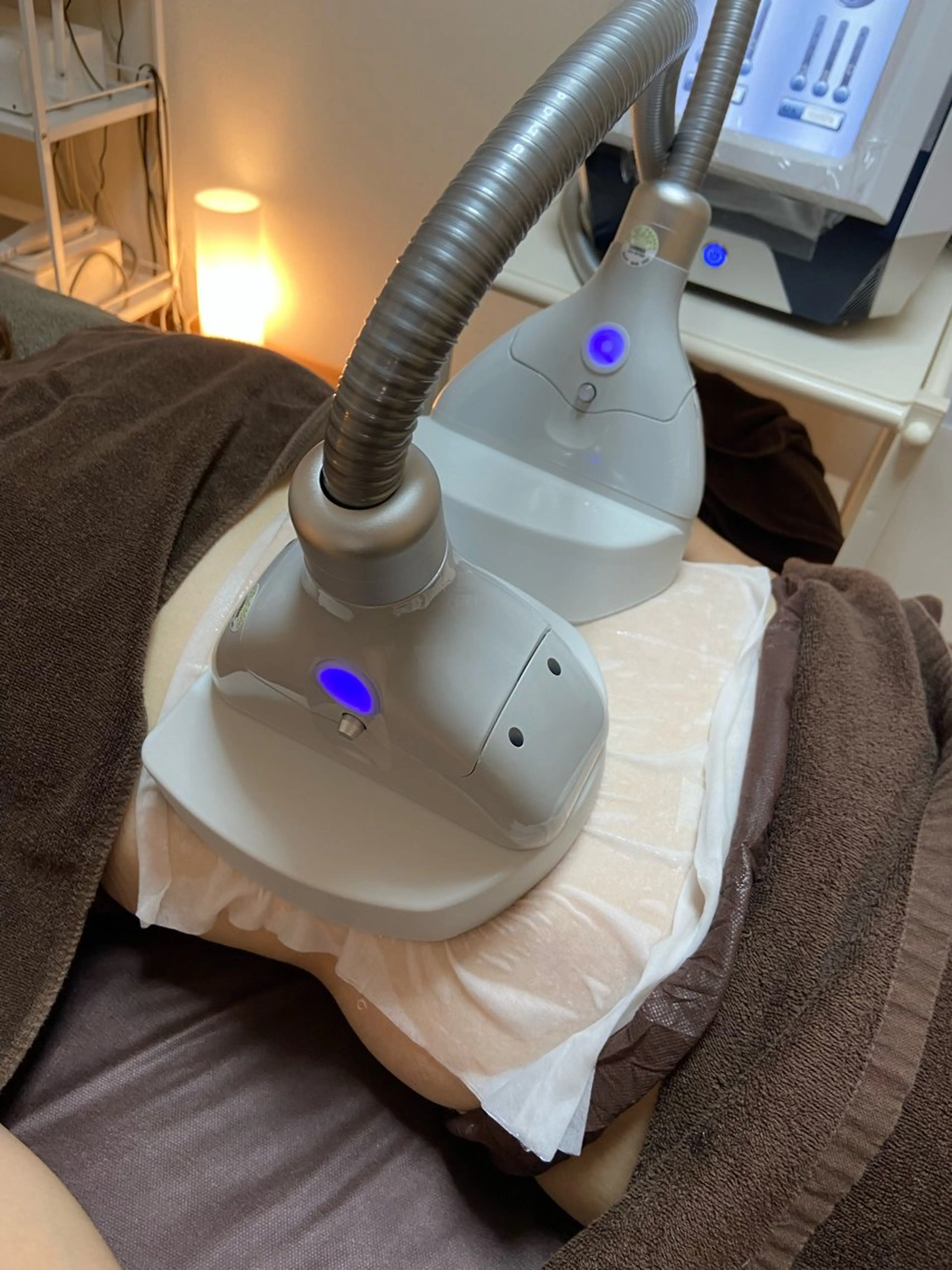 【脂肪冷２カップ×電磁パルス】通常44,000 → 初回11,000 効率よくアプローチ！の写真