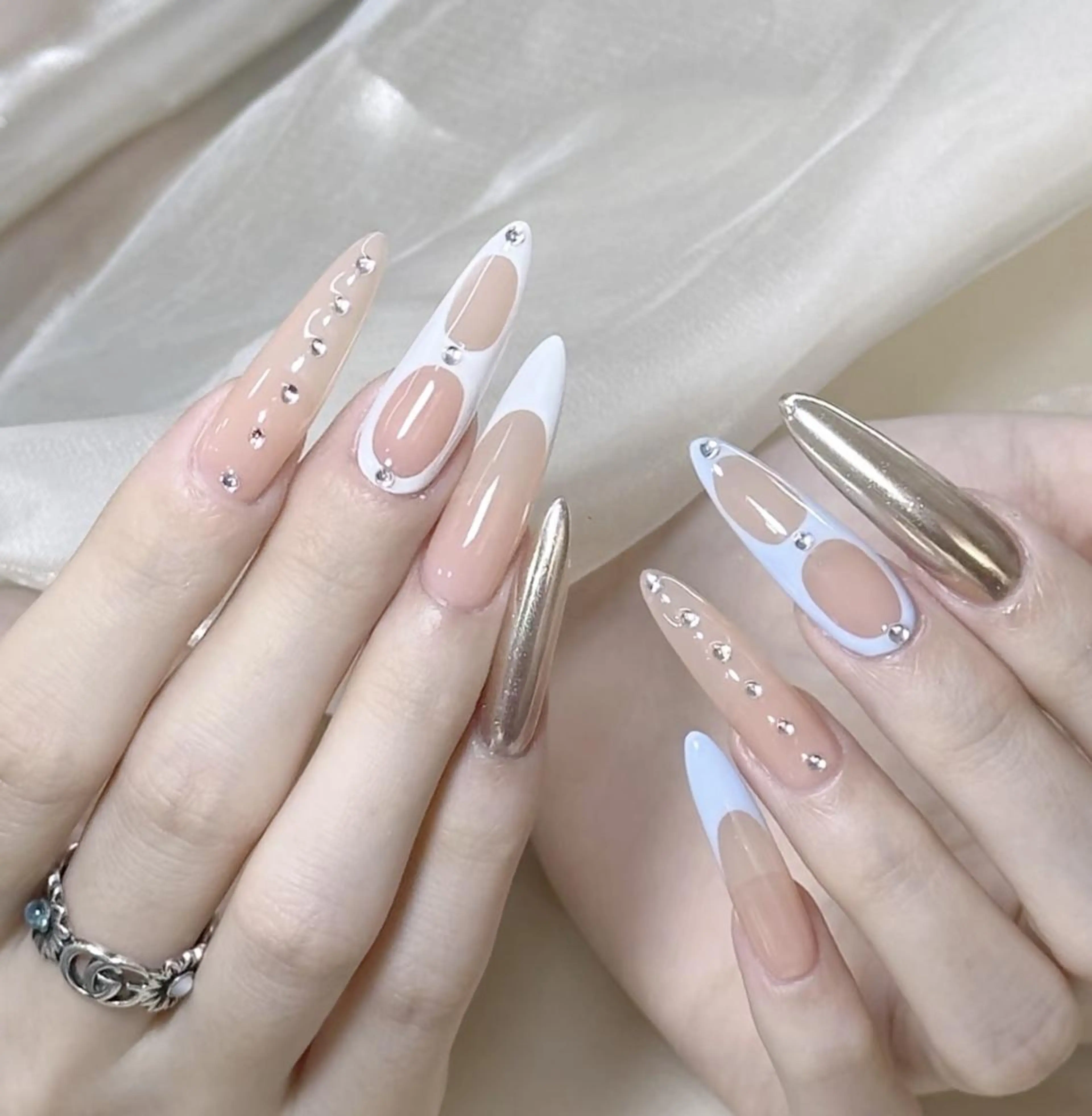 ネイル ハンドネイル ハンドケア 🍑 momo_nailのネイルデザイン