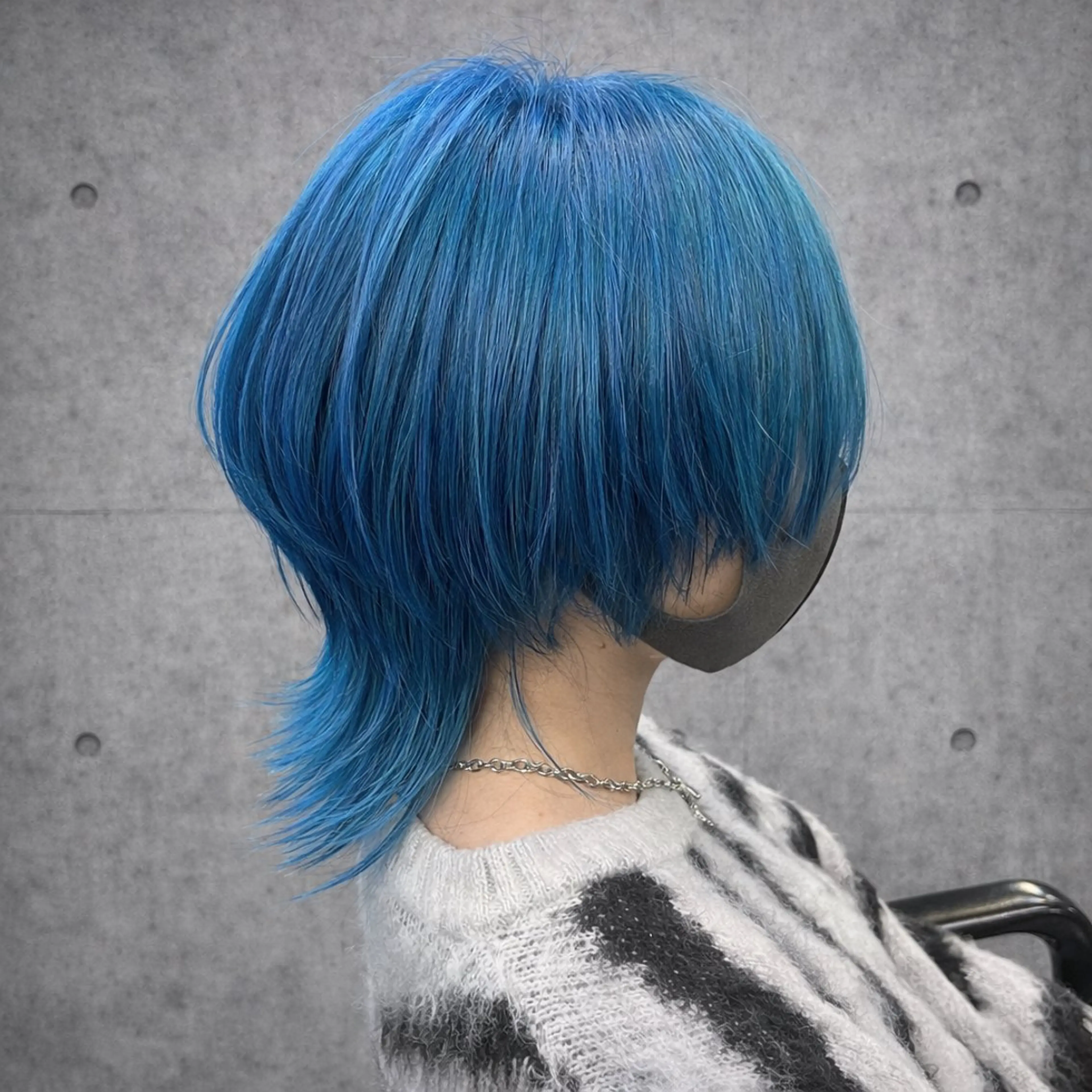 ショート カラー アクアカラー ブリーチ ブルーカラー ケアブリーチ ハイトーンカラー ✨ブリーチ支持No1 複雑履歴修正/舘岡のヘアスタイル