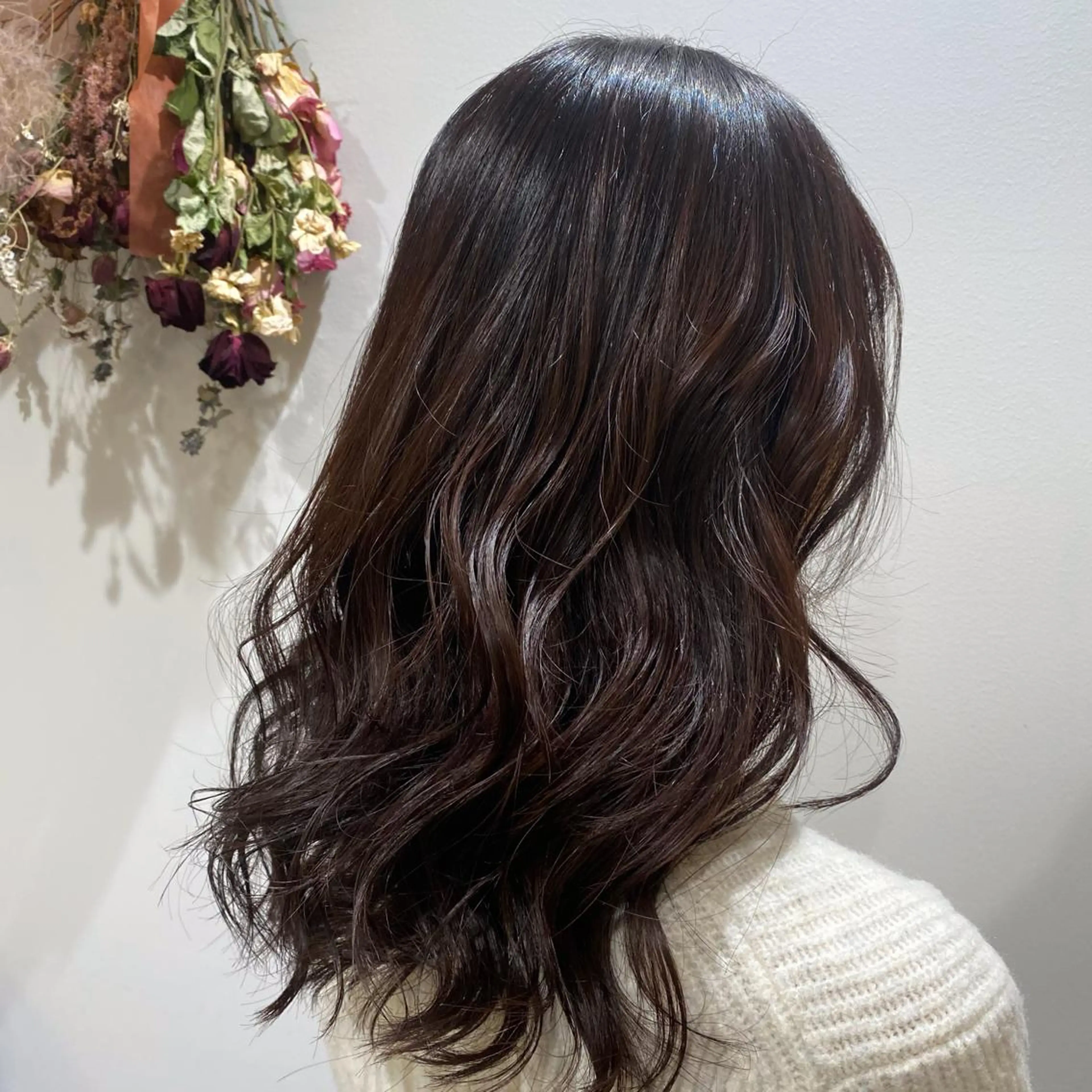 セミロング カラー MIKU🌿 ネイル&まつげパーマのマツエク・マツパデザイン