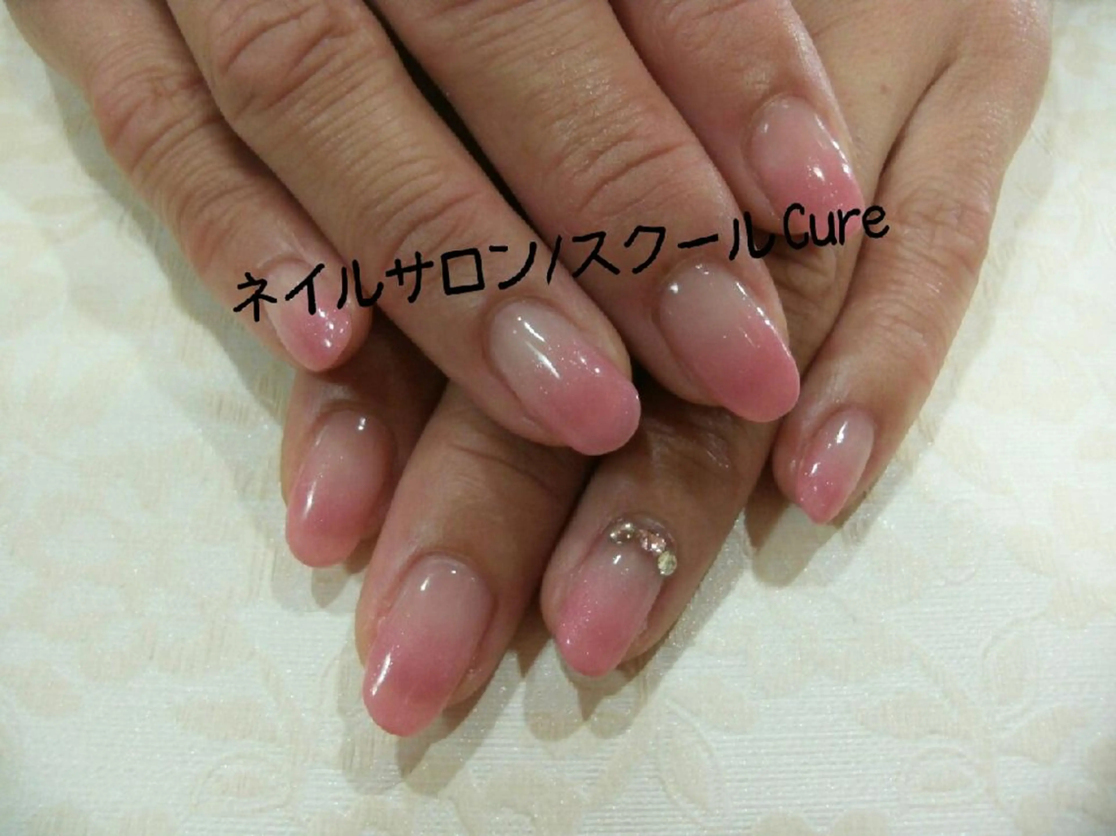 ミディアム ネイル ネイルサロン Cureのネイルデザイン