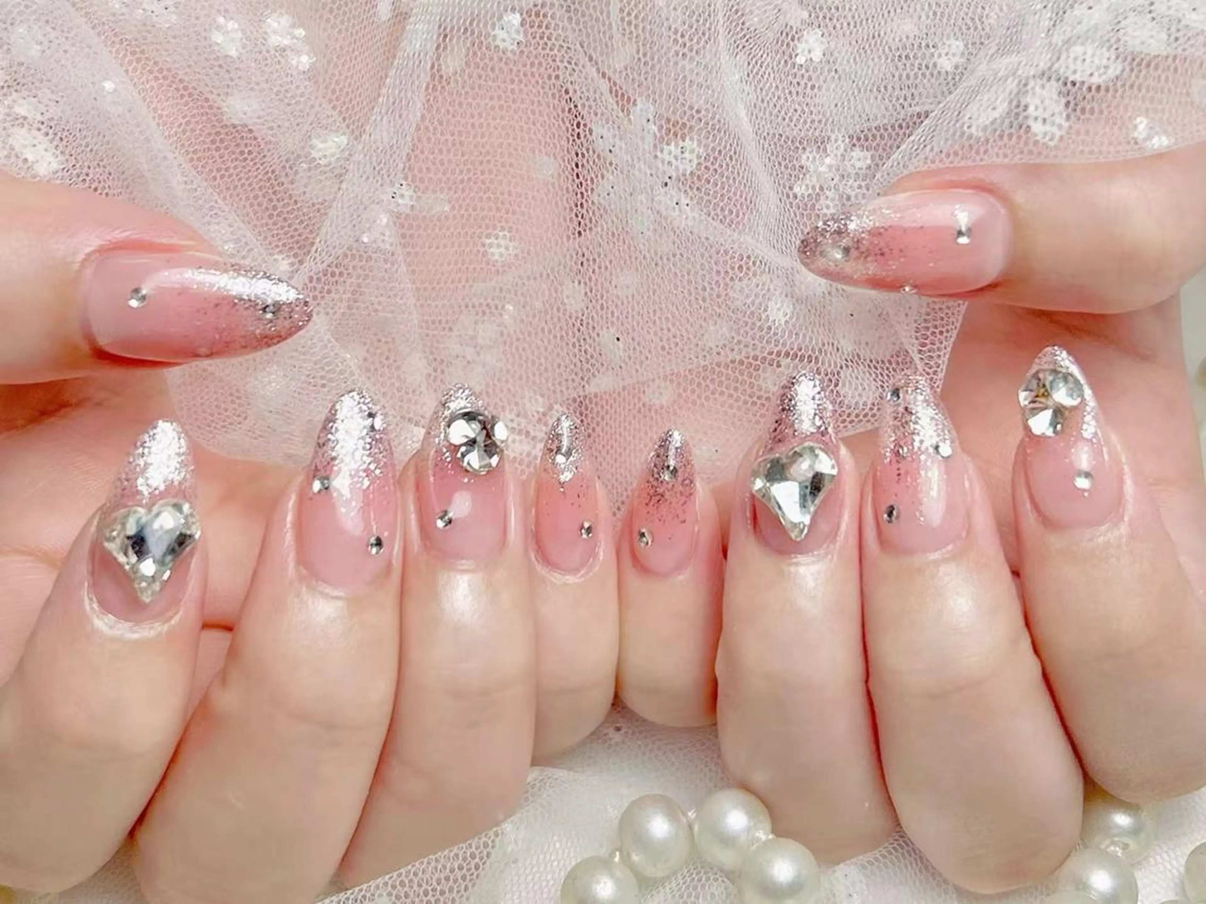 ネイル アートネイル オーロラネイル チークネイル 成人式 長さ出し ナユキNA.YUKI 渋谷店のネイルデザイン