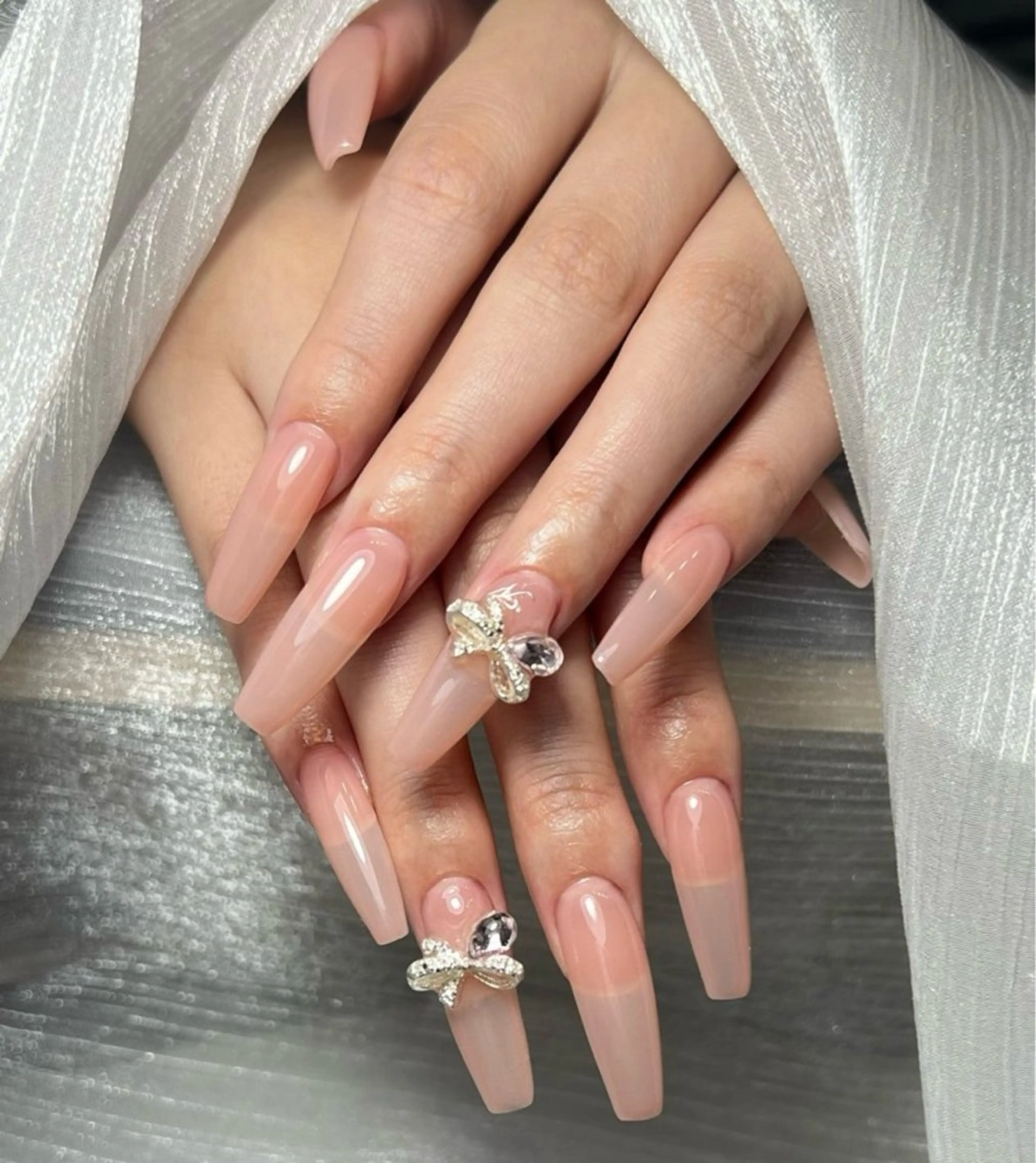 ネイル ハンドネイル 長さ出し専門 パーツのネイルデザイン