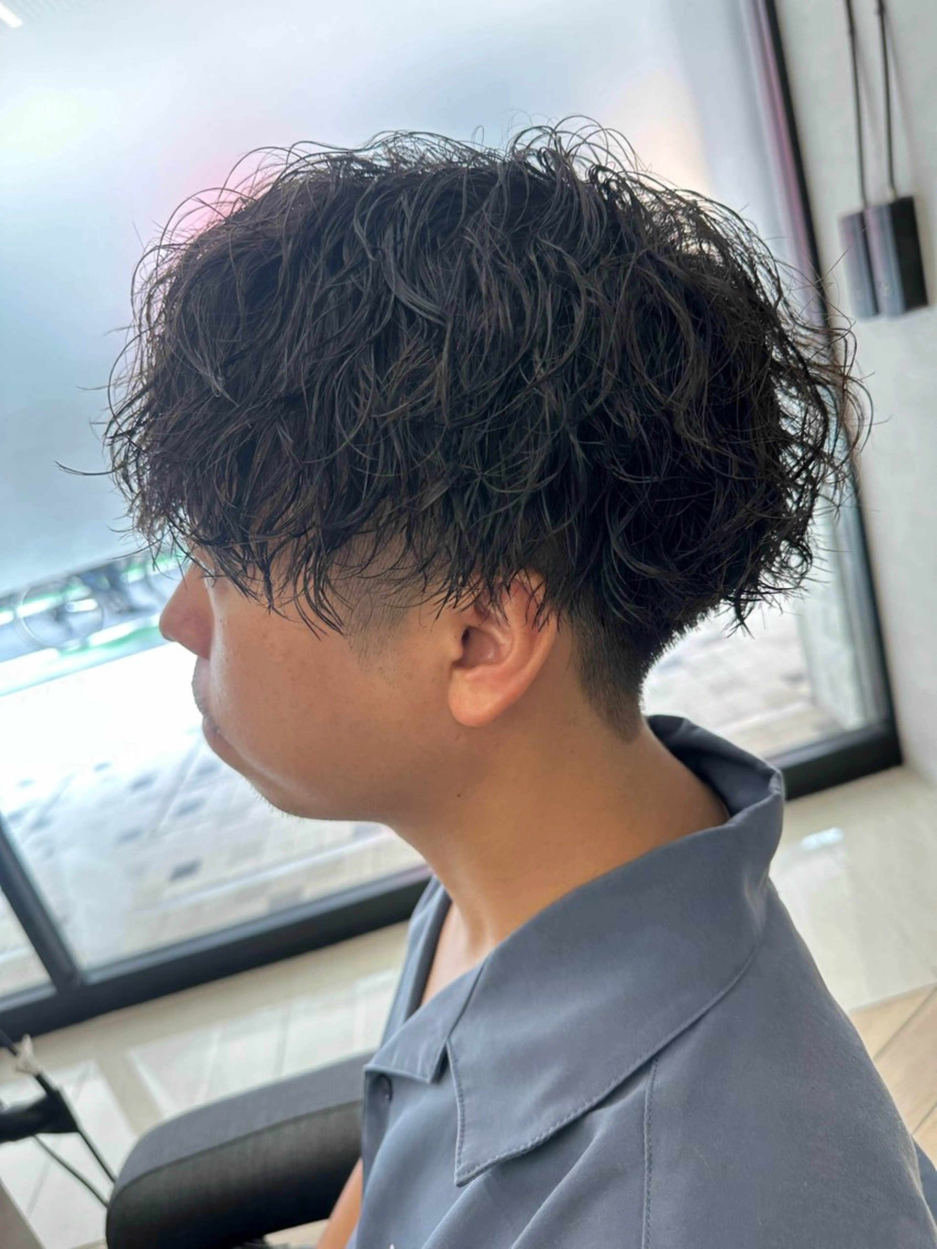 ショート パーマ メンズ メンズパーマ ツイストスパイラルパーマ 波巻きパーマ スパイラルパーマ 💈メンズ特化 美容師サキ💈のヘアスタイル