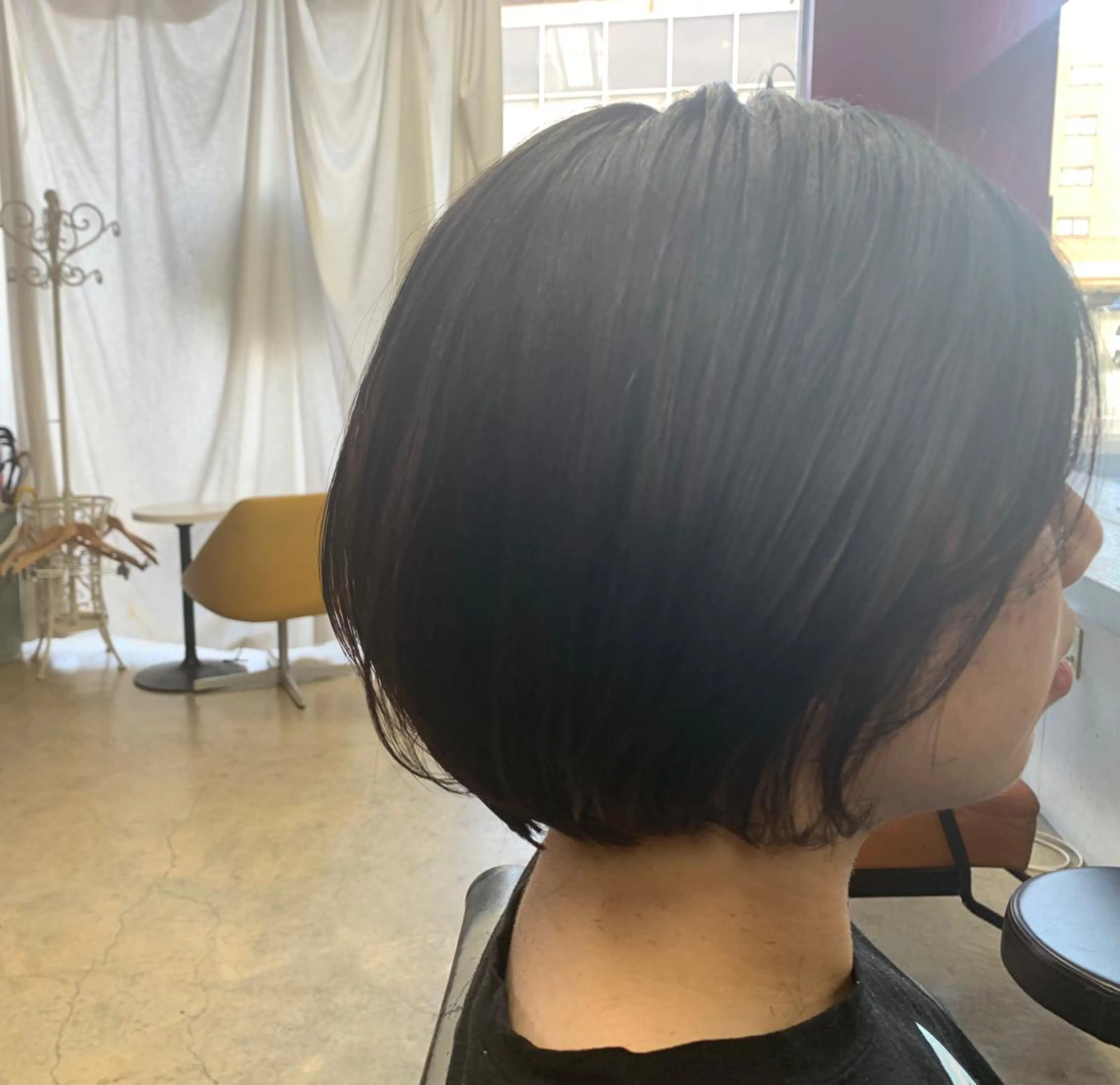 ショート 相田 優子のヘアスタイル