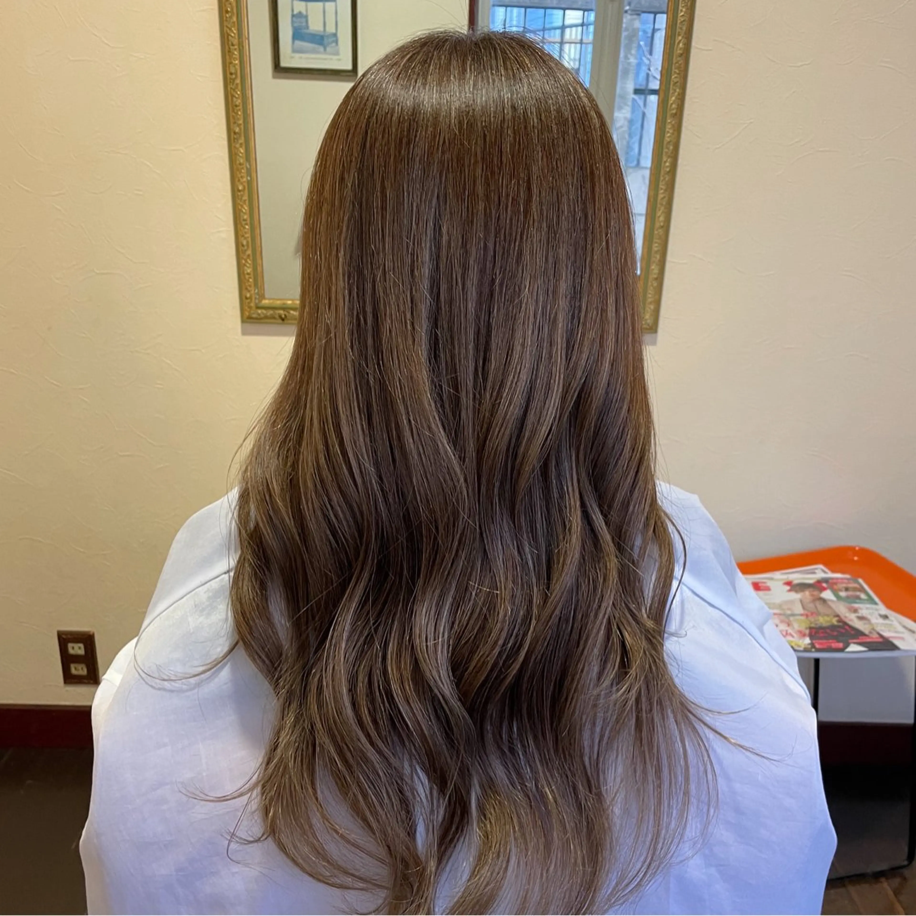 ロング カラー ベージュカラー ハイライトカラー ハイトーンカラー ハイトーンベージュ ハイライト メグ🫧 ケアスタイリスト✨のヘアスタイル