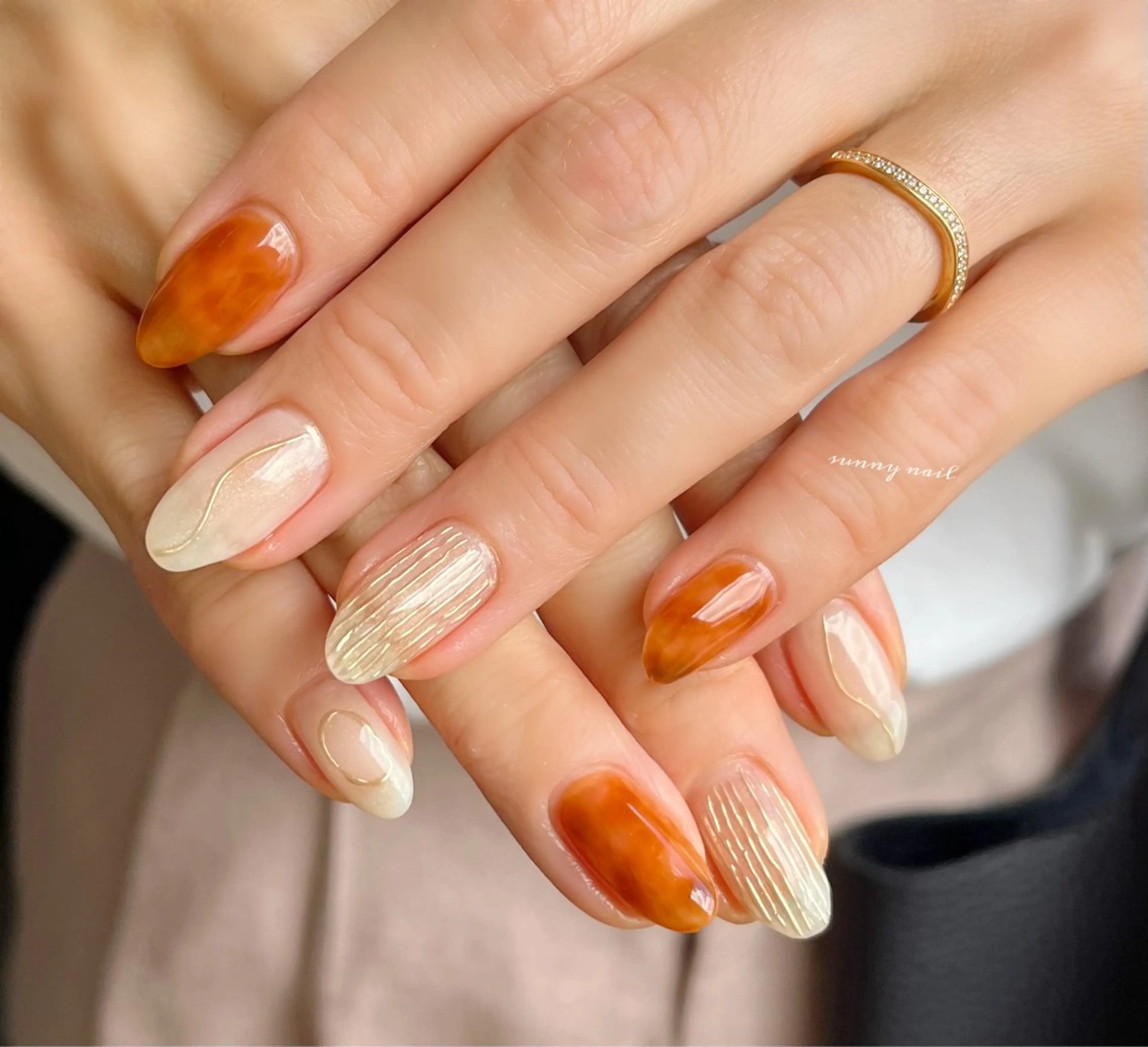 ネイル べっ甲ネイル ジェルネイル ミラーネイル ニュアンスネイル パラジェル sunny nailのネイルデザイン