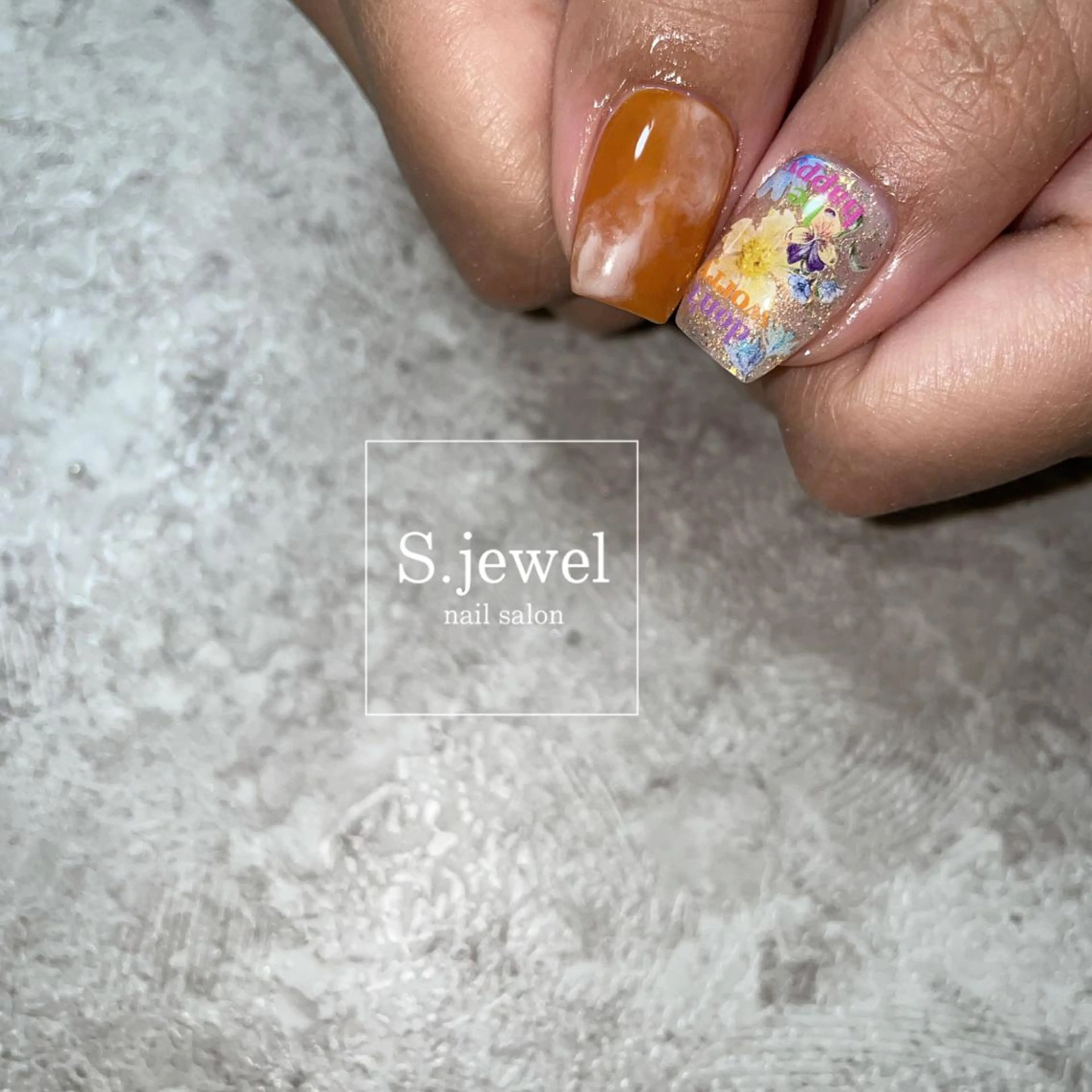 ネイル S. JEWELのネイルデザイン