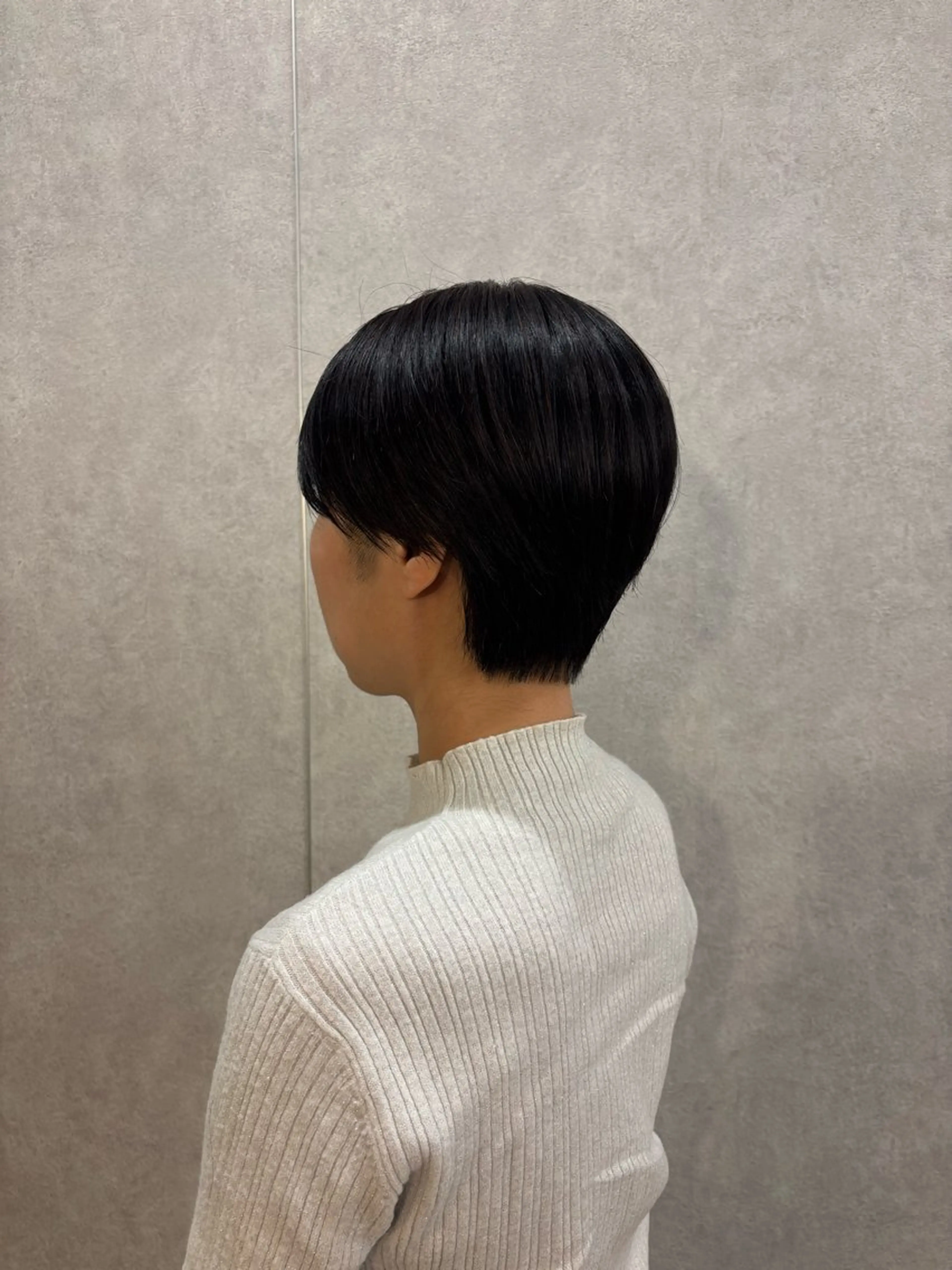 ショート ショートヘア Yunoka/切りっ ぱなし/顔まわりのヘアスタイル