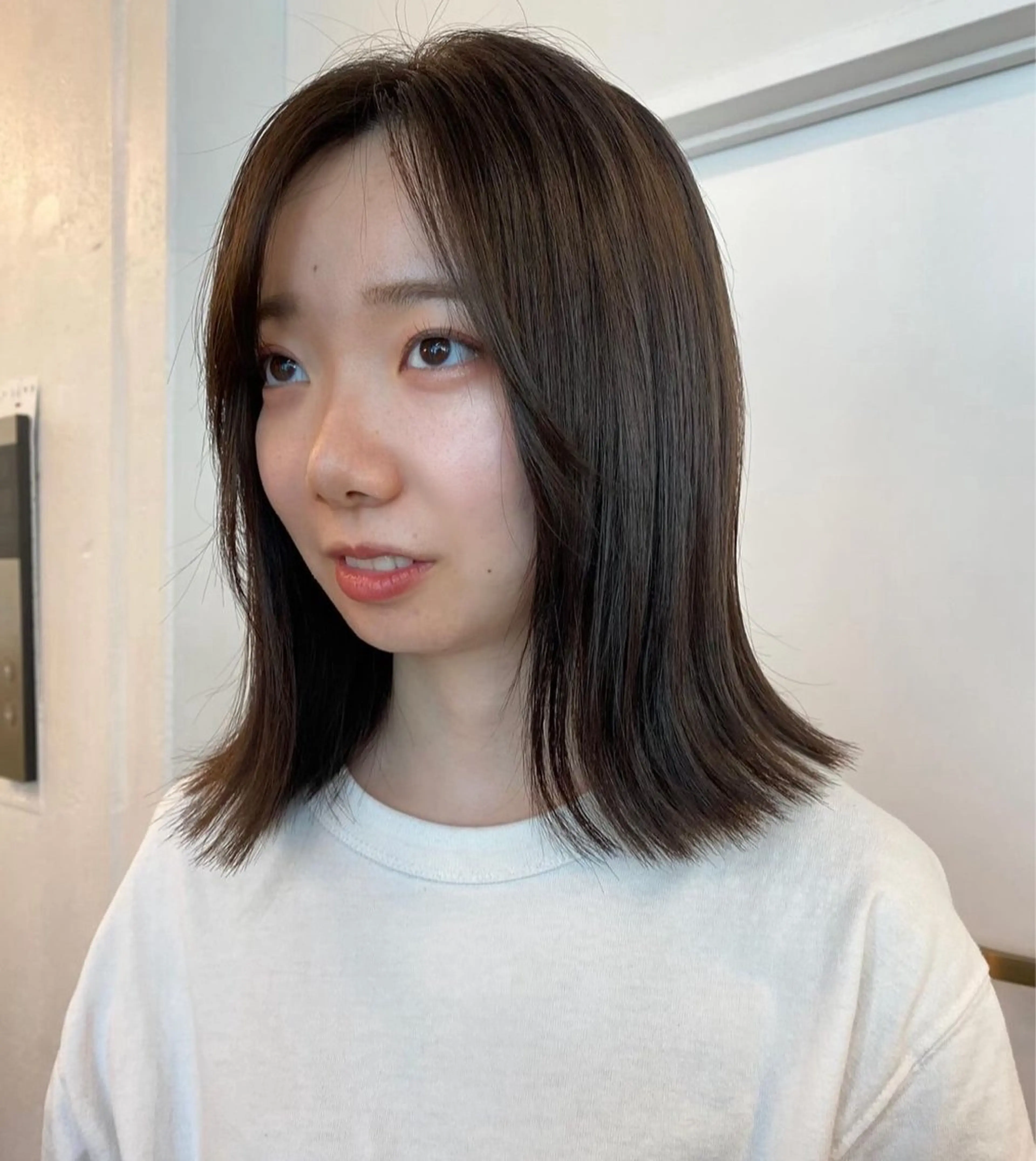 ショート カラー tomu/大名/艶髪 髪質改善/透明感のヘアスタイル