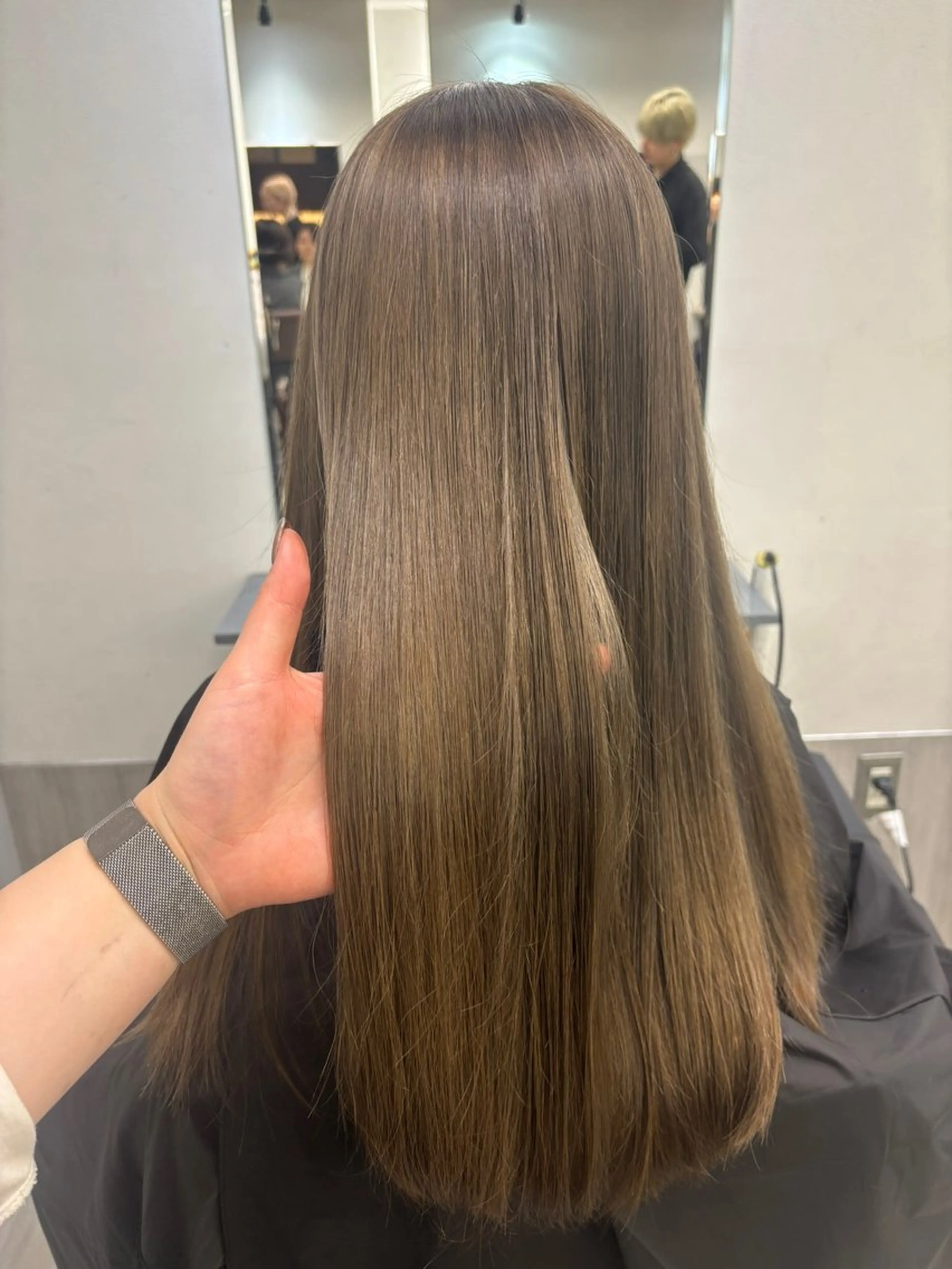 ロング ヘアカラー トリートメント ブリーチなしWカラー ヘアセット菜希のヘアスタイル