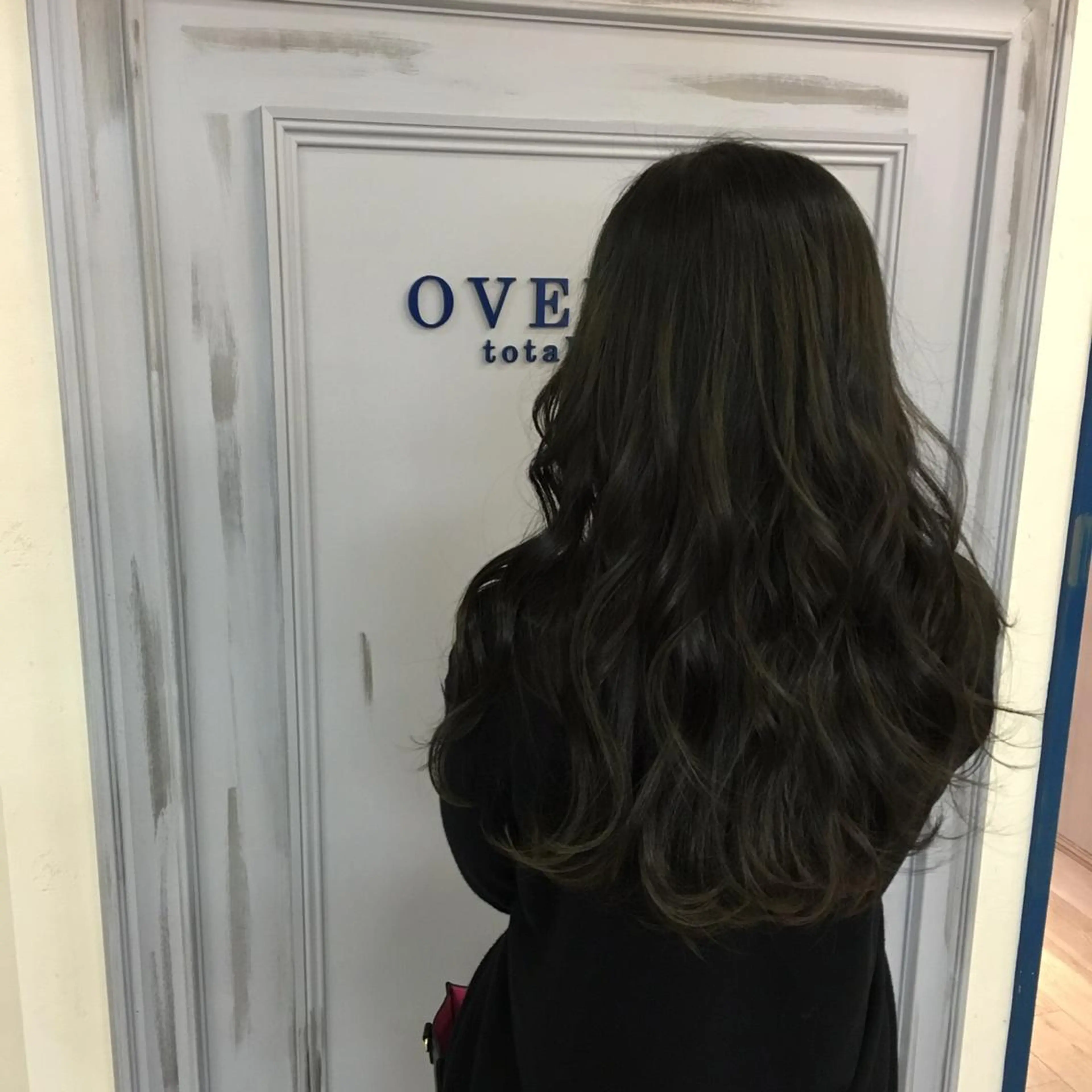 ロング カラー 小島嵩人 縮毛矯正 髪質改善のヘアスタイル