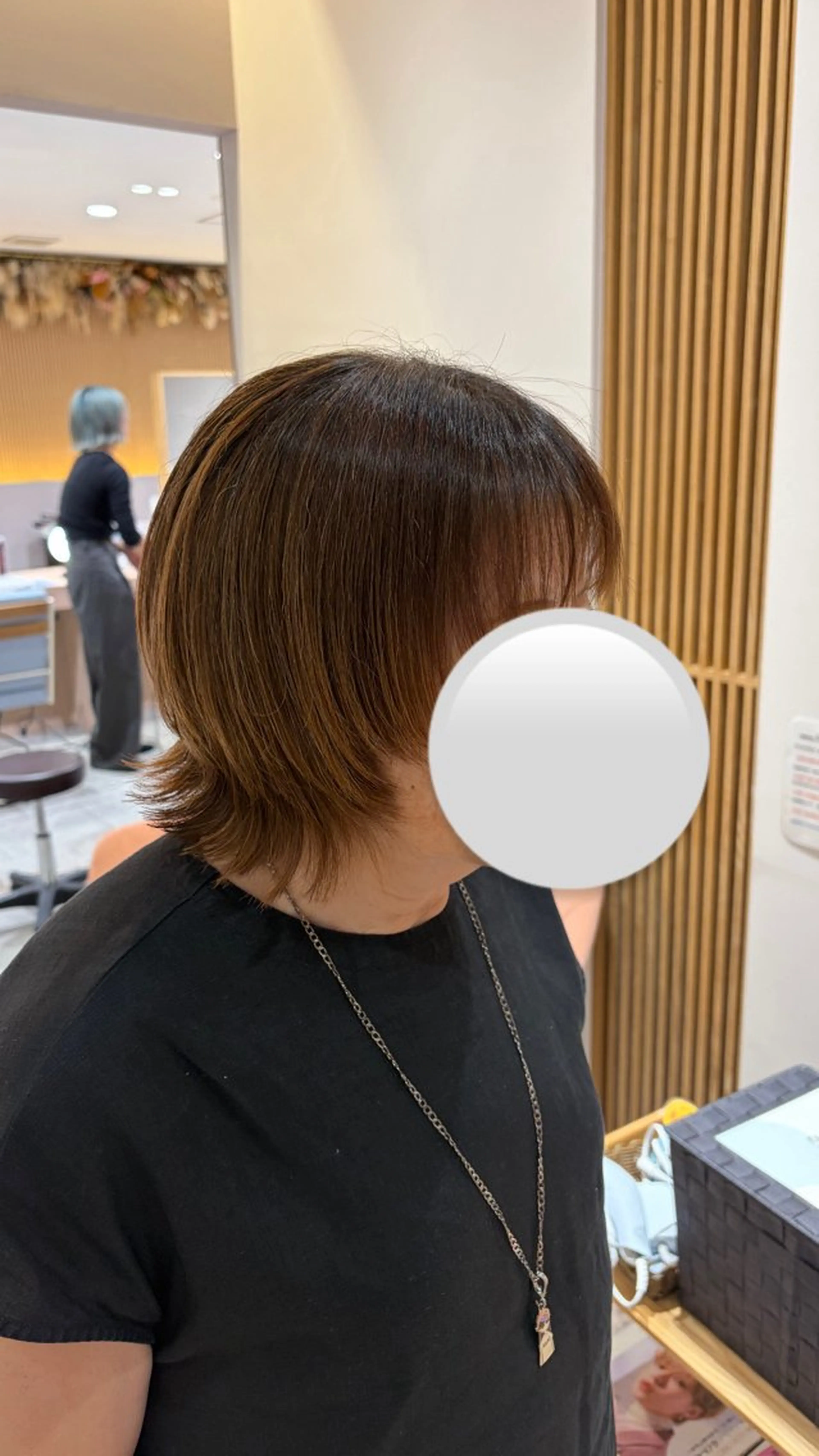 ミディアム RosierBleu 中山のヘアスタイル