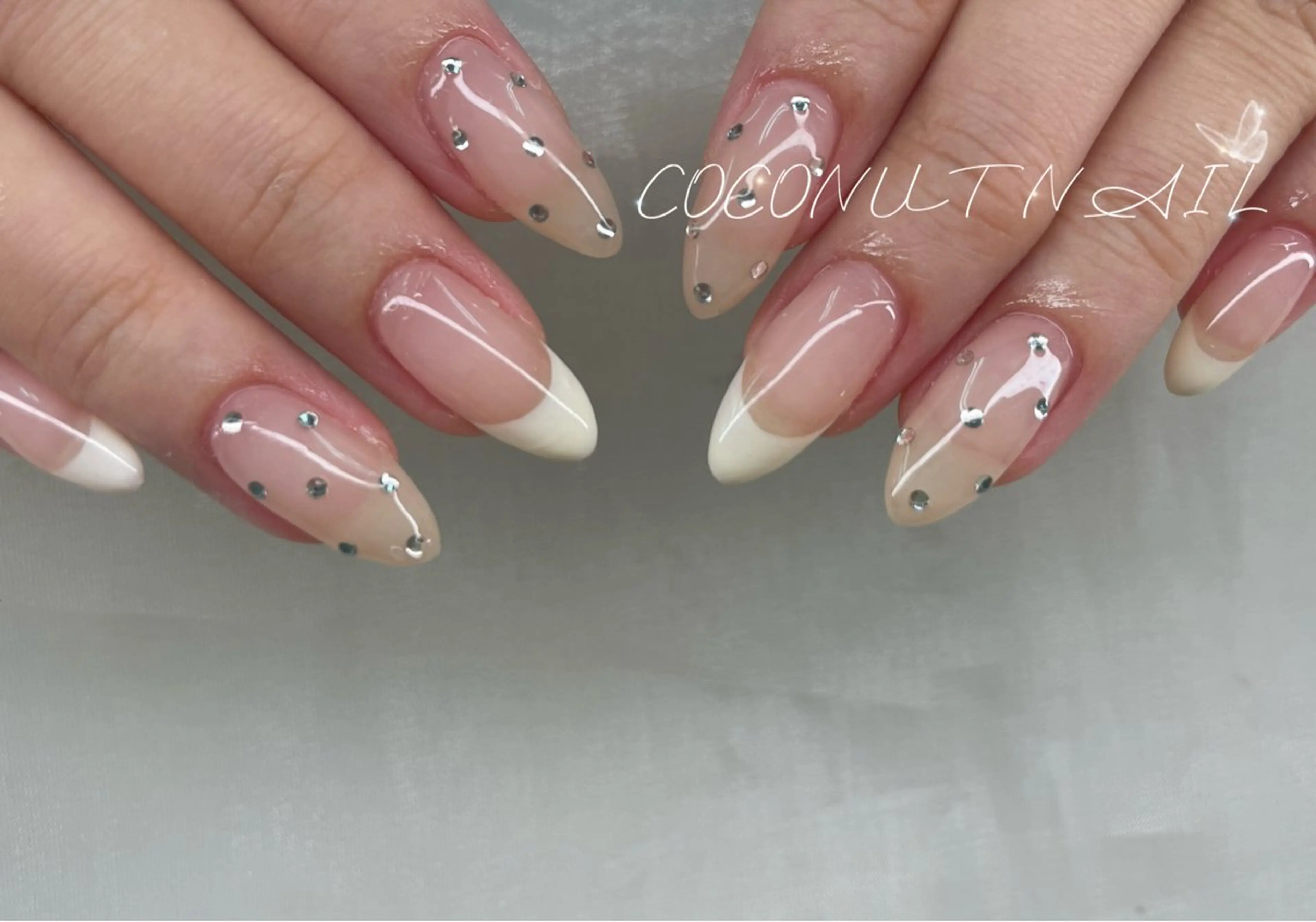 ネイル べっ甲ネイル フレンチネイル キラキラネイル ラメ(グリッター) マグネットネイル ハンドネイル 神田 ココナッツのネイルデザイン