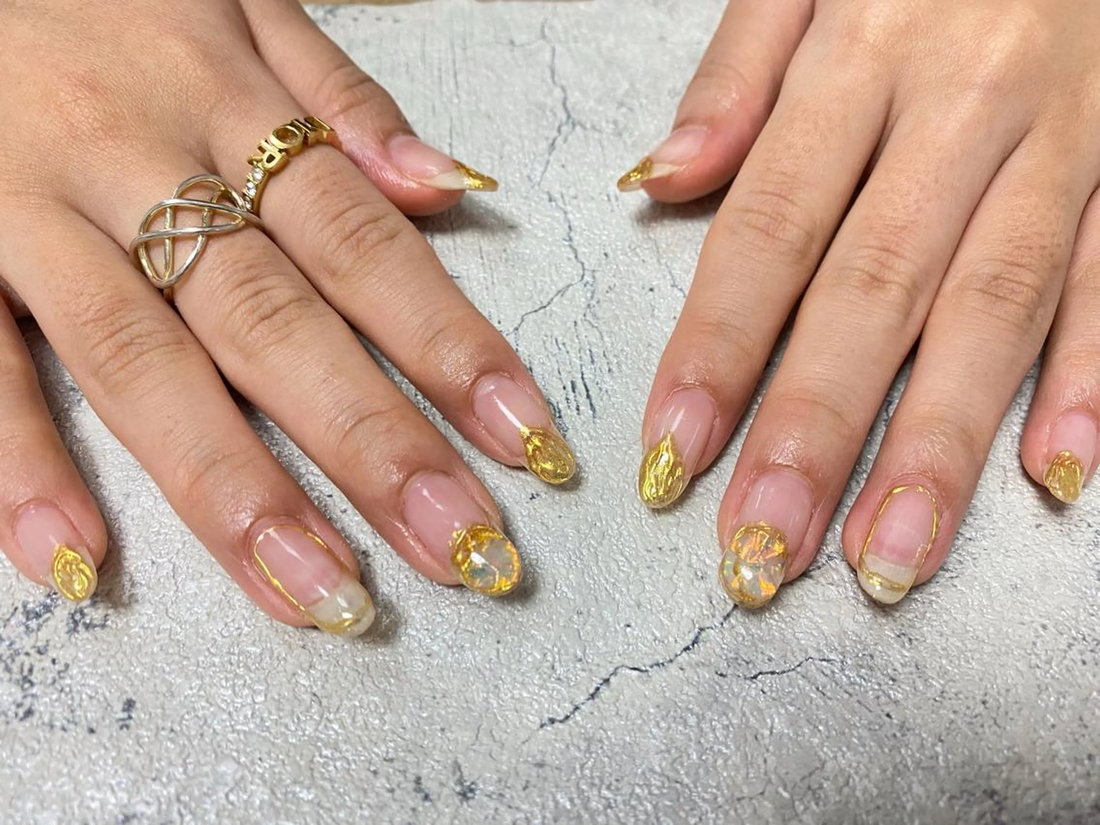 ネイル mogunail &blowのネイルデザイン