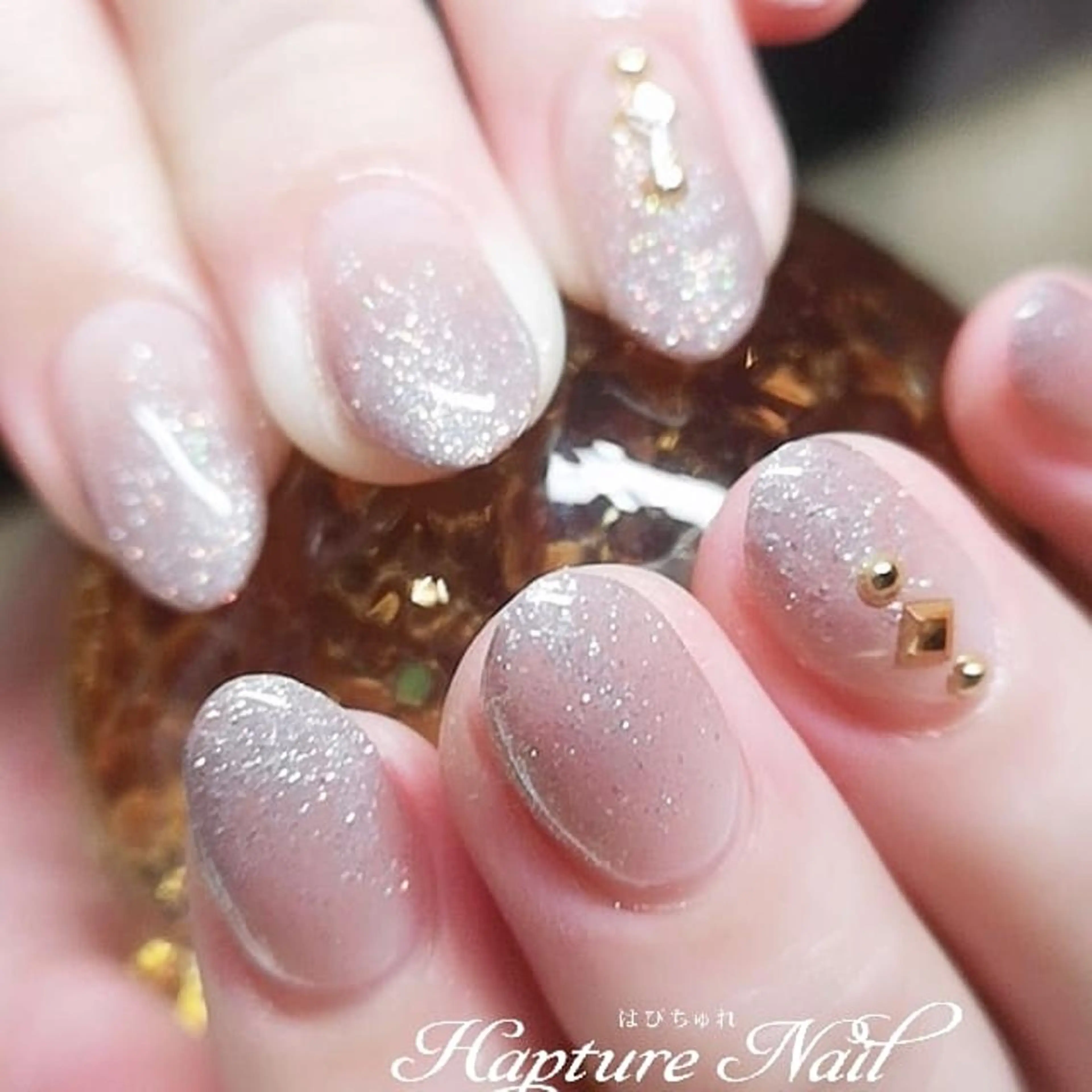 ネイル アートネイル グラデーション キラキラネイル ラメ(グリッター) ラメグラデーション m- Hiroのネイルデザイン