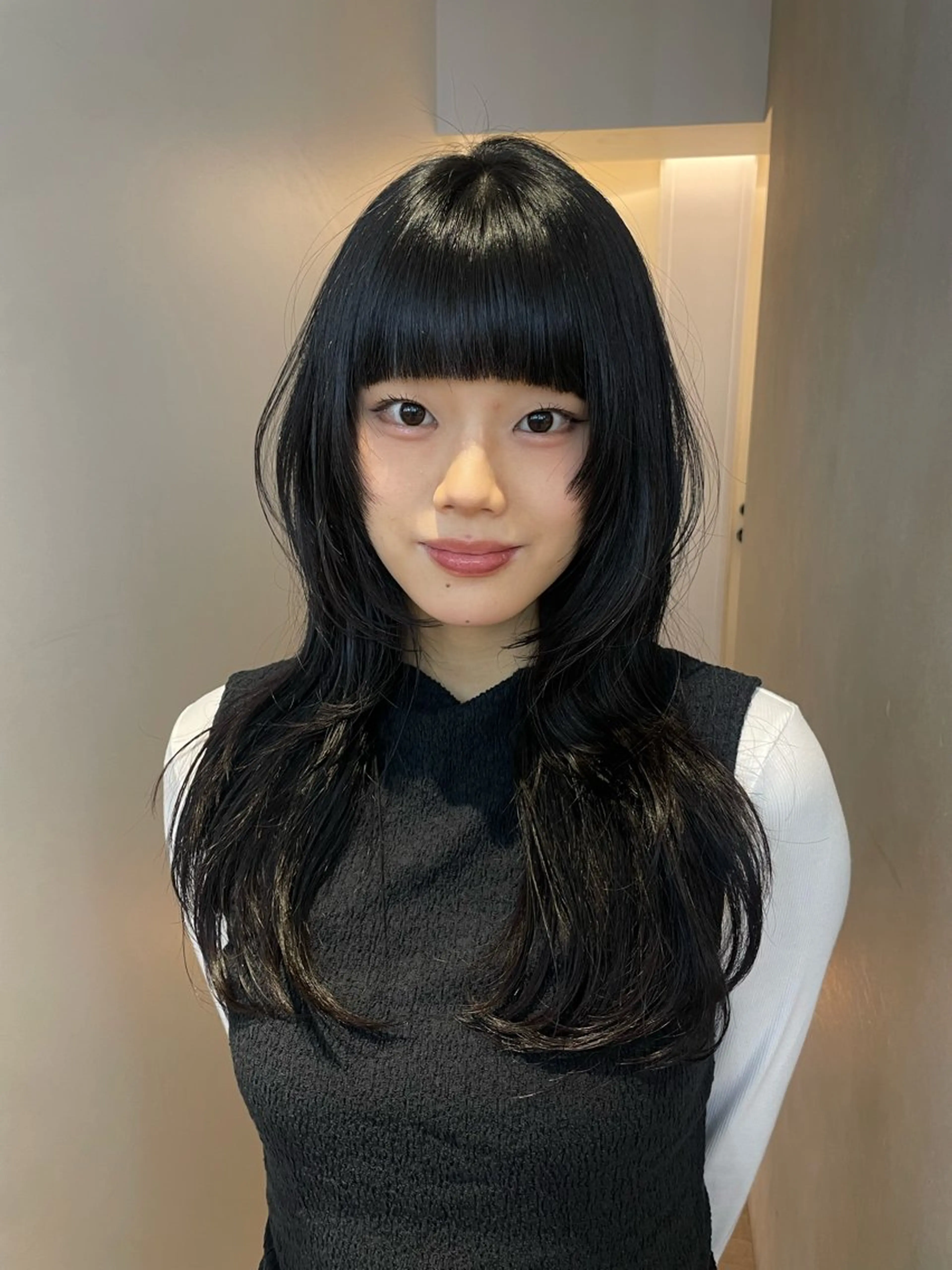 セミロング カット 透明感ベージュ レイヤー/senaのヘアスタイル