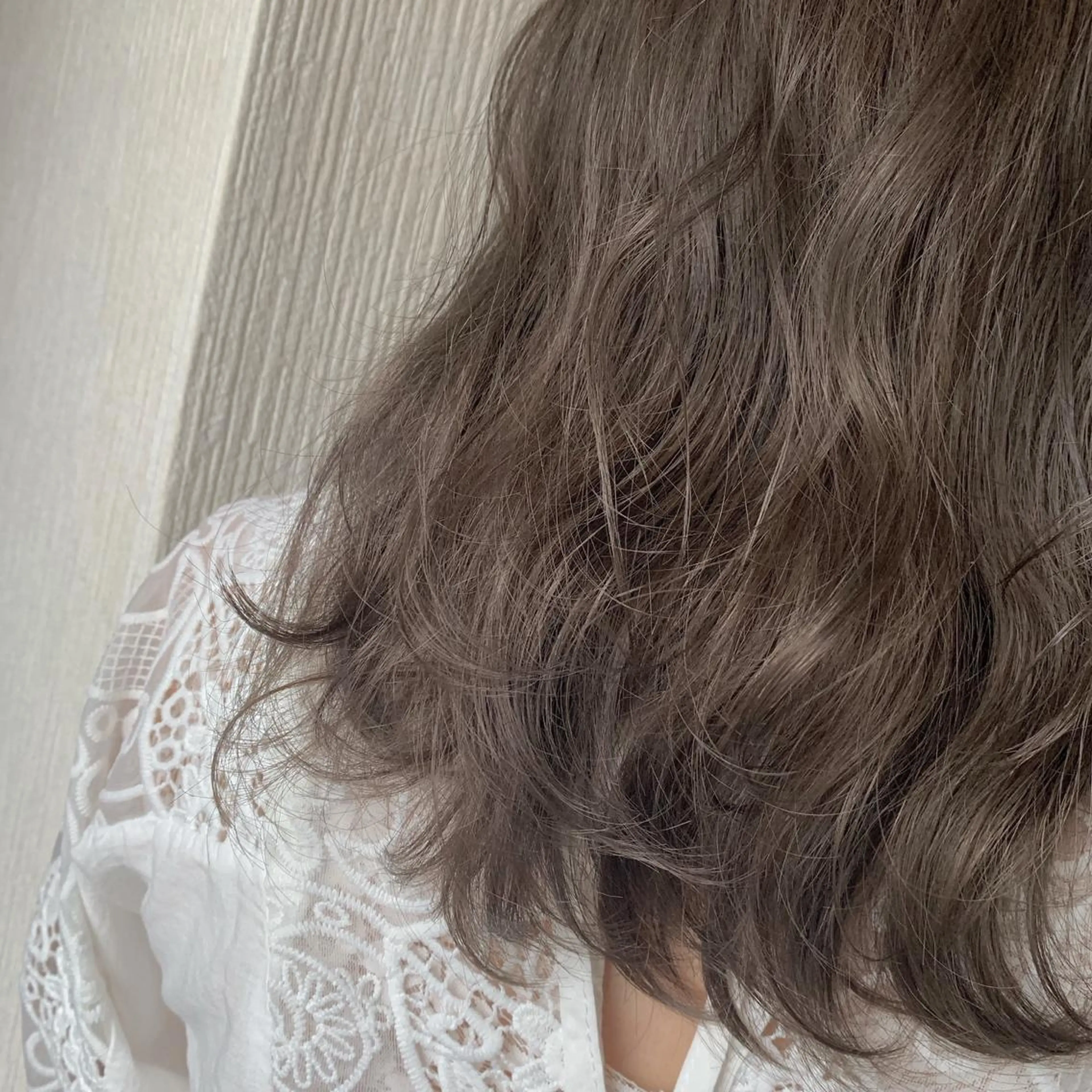 ミディアム 緑川 瑞穂のヘアスタイル