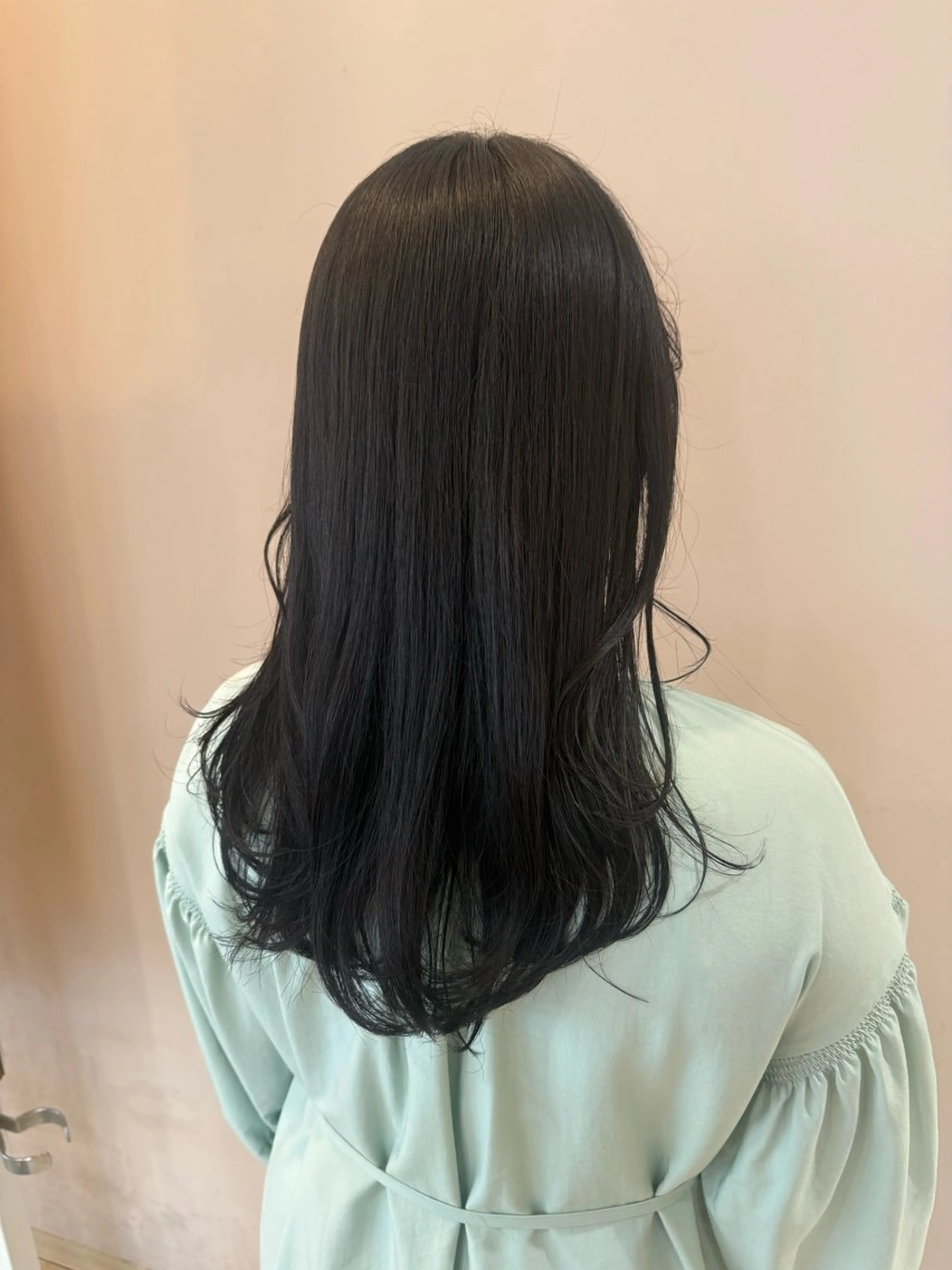 セミロング カラー レイヤーカット カット ヘアカラー Reginavita栄店 【レジナヴィータ】所属・鈴木 二依奈のヘアスタイル