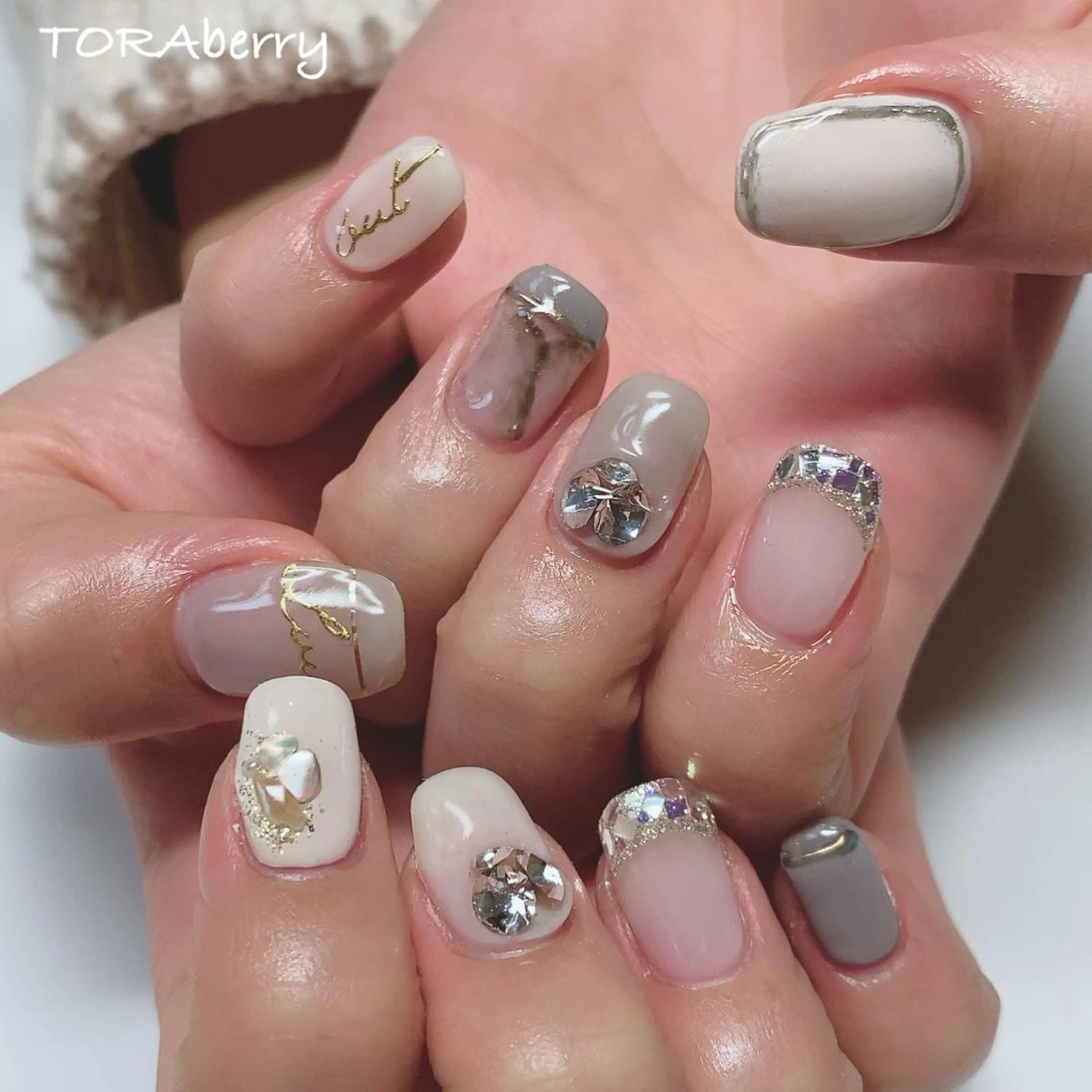 ネイル ネイリスト なつみのネイルデザイン