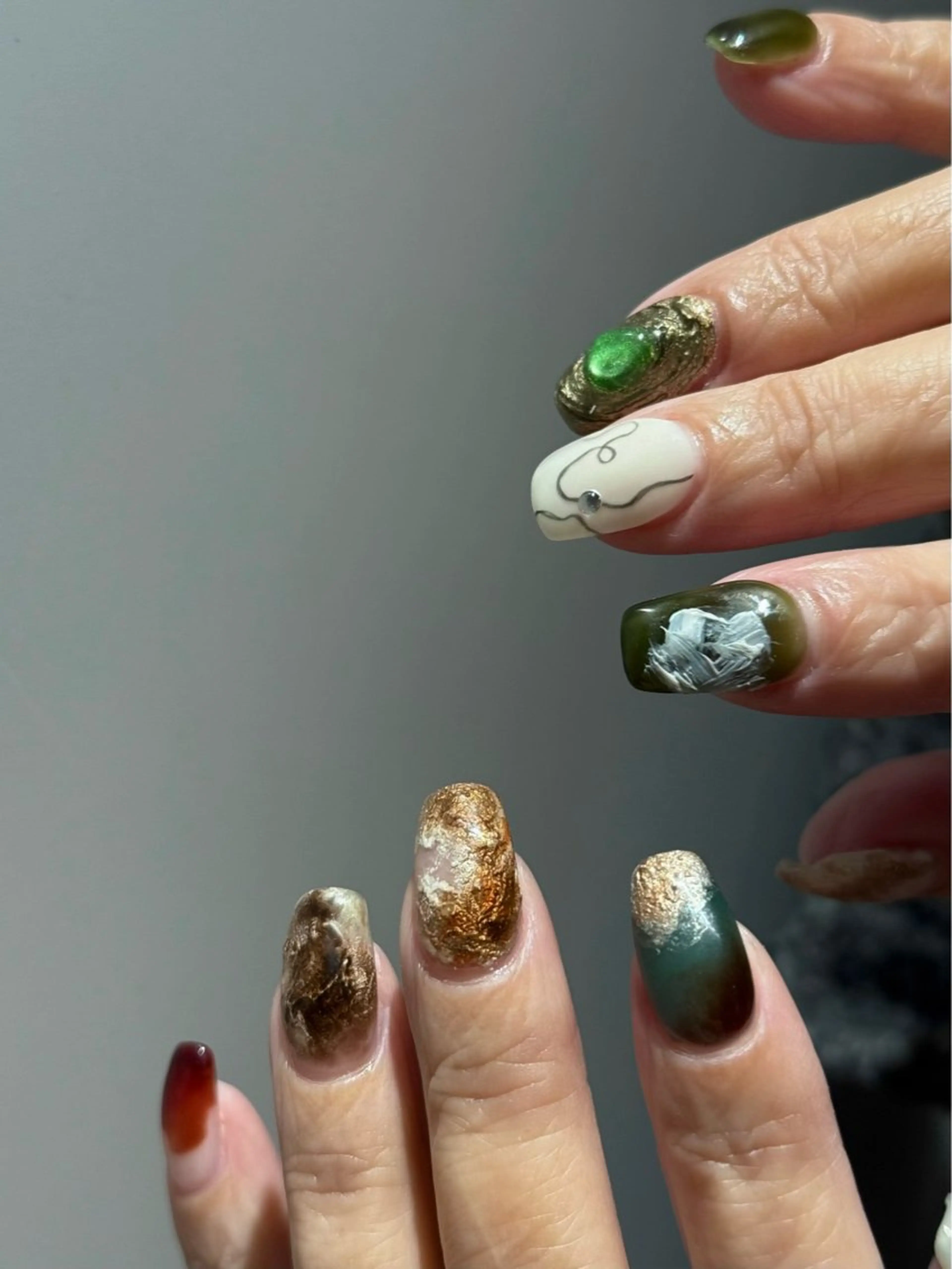 ネイル ニュアンスネイル ハンドネイル _ chihiroのネイルデザイン