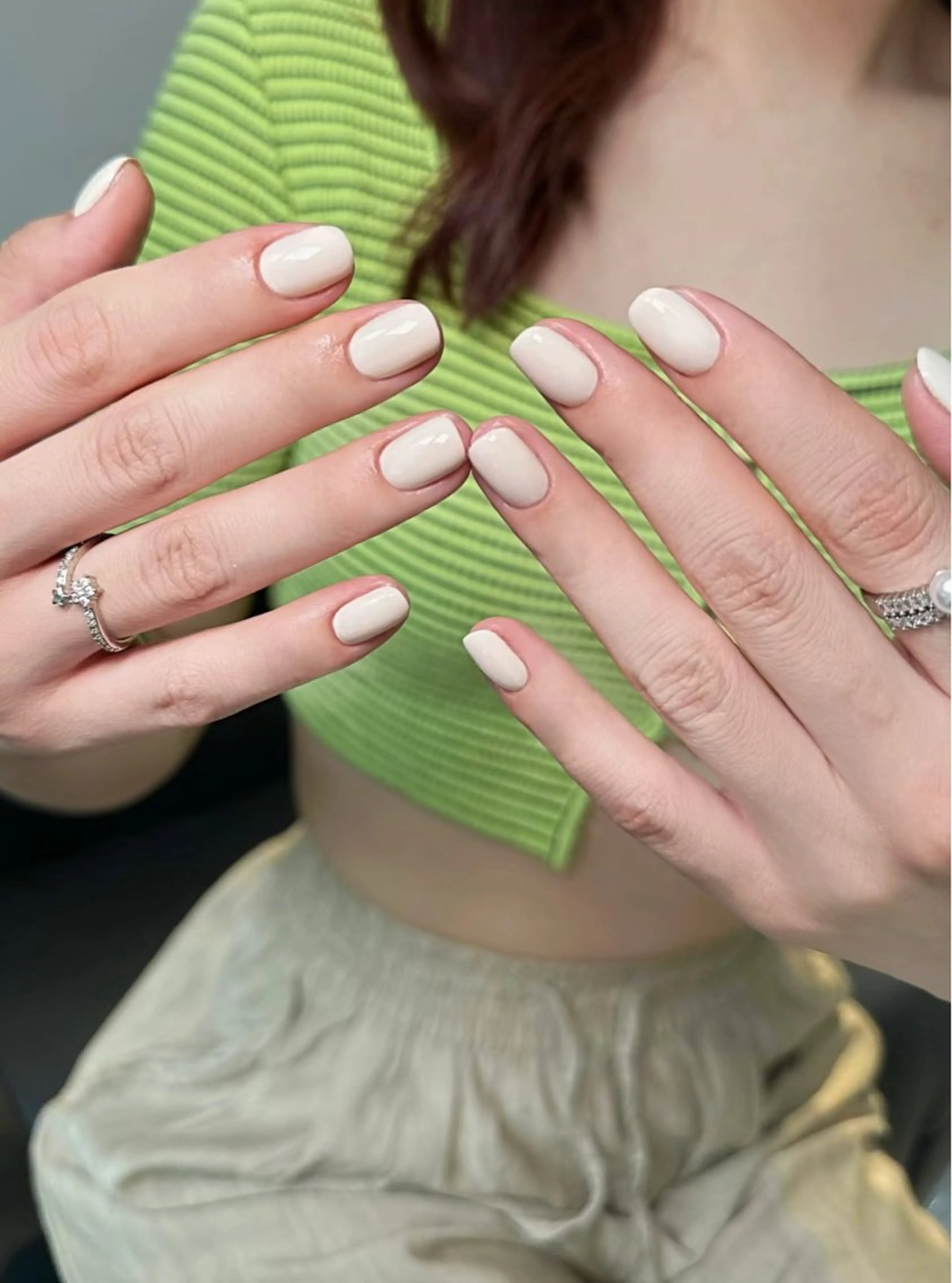 ネイル オーロラネイル 長さ出し フットネイル 韓国ネイル ラメ(グリッター) ハンドネイル 👍thumbs up nail👍のネイルデザイン