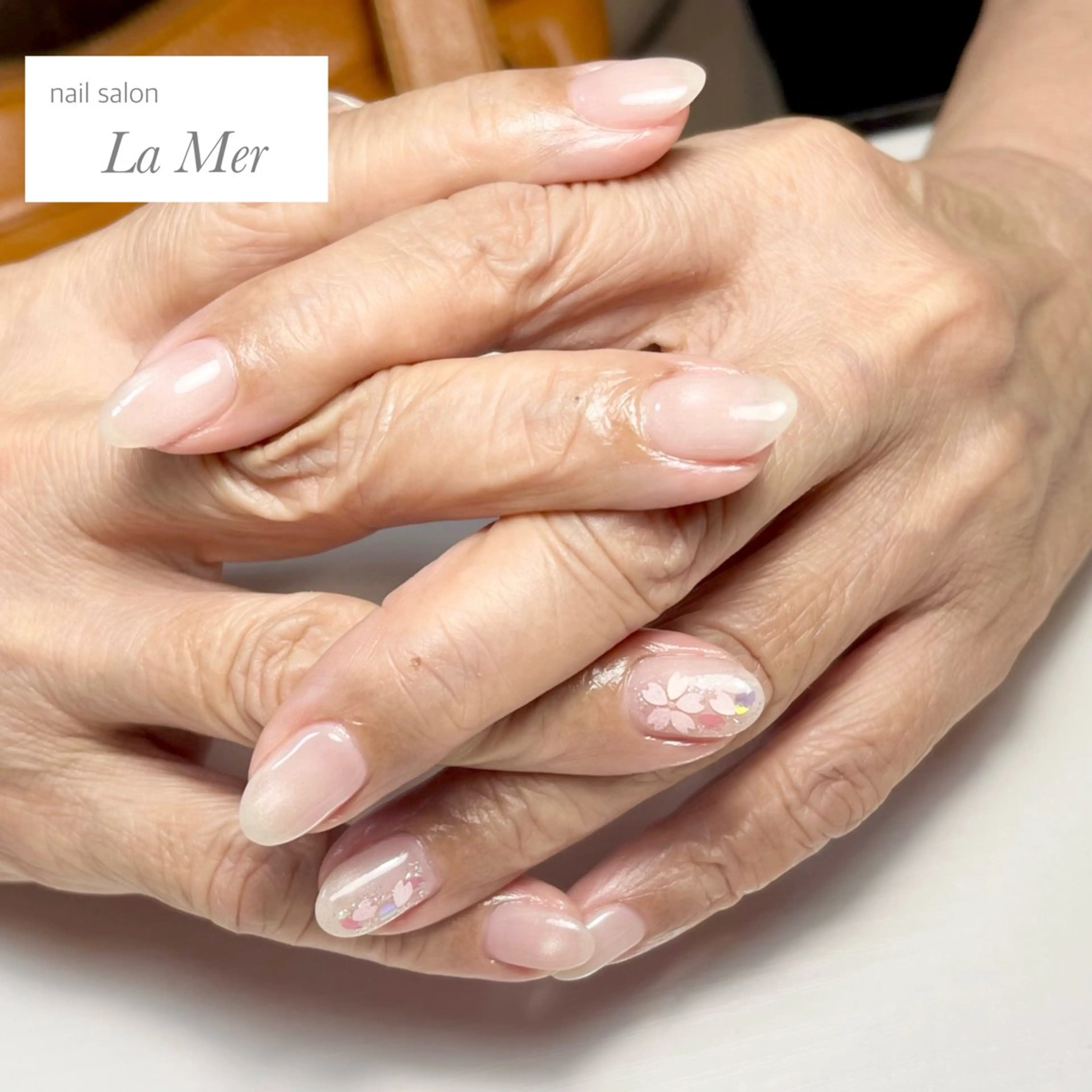ネイル 桜ネイル フラワーネイル マグネットネイル ビー玉ネイル オフィスネイル nailsalon La Merのネイルデザイン