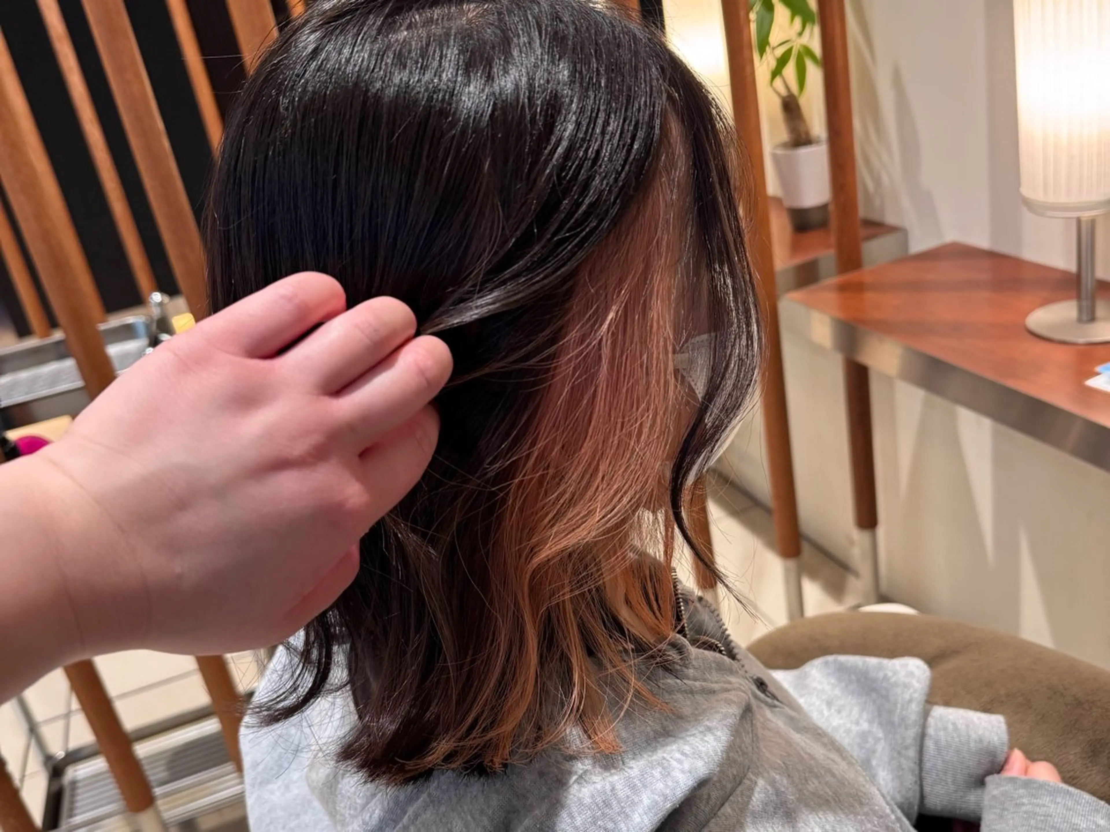 ロング カラー インナーカラー 吉長 彩香のヘアスタイル