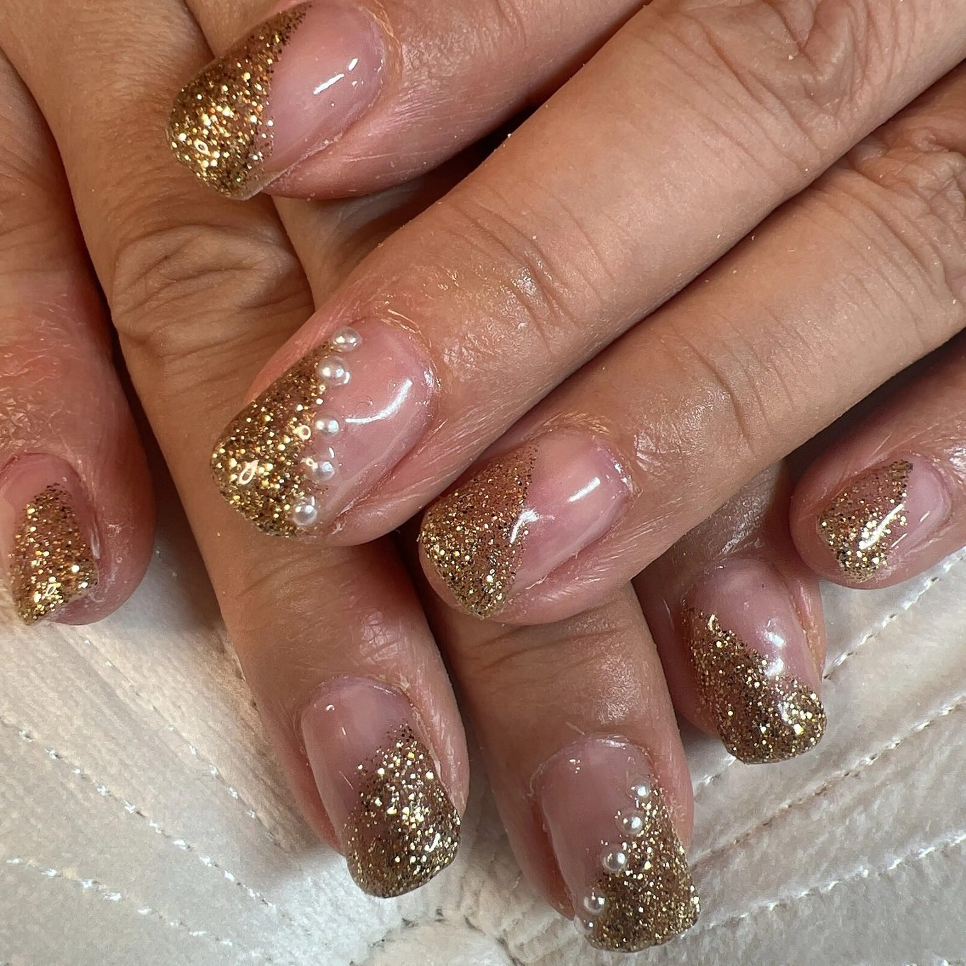 ネイル ハンドネイル MIKA／耳ツボ ／マグネットネイルのネイルデザイン