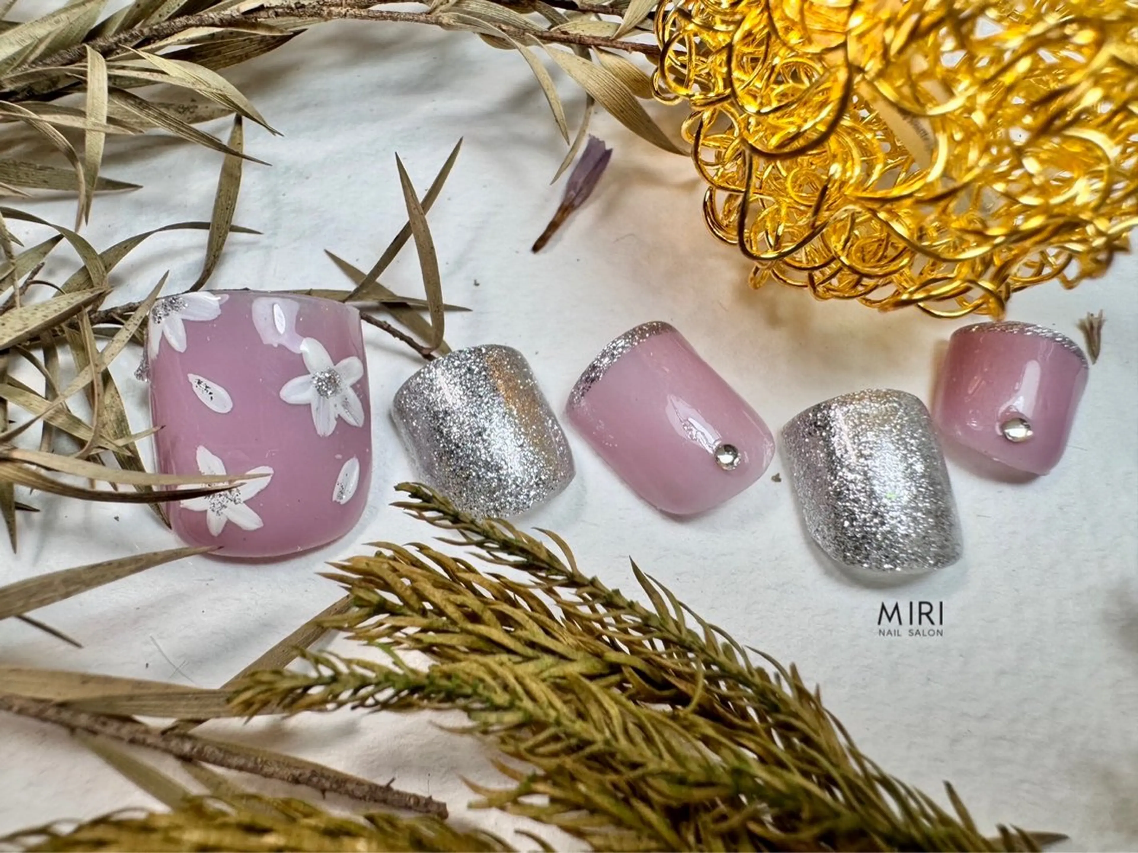 ネイル フットネイル Miri nail salonのネイルデザイン