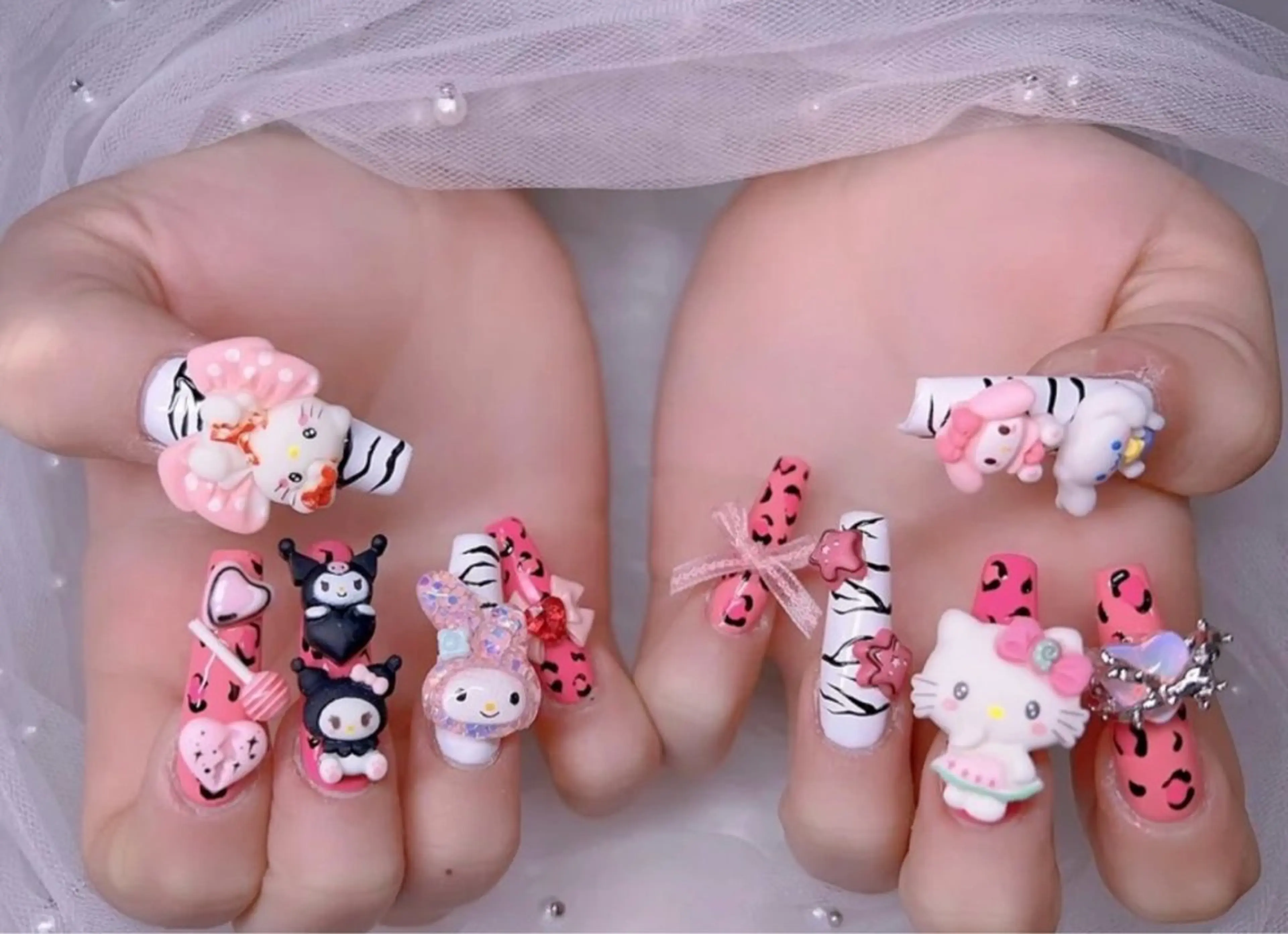 ネイル オーロラネイル フットネイル フレンチネイル ジェルネイル ガーリー ハンドネイル ╹◡╹Mimoミモ Eye&Nailのマツエク・マツパデザイン