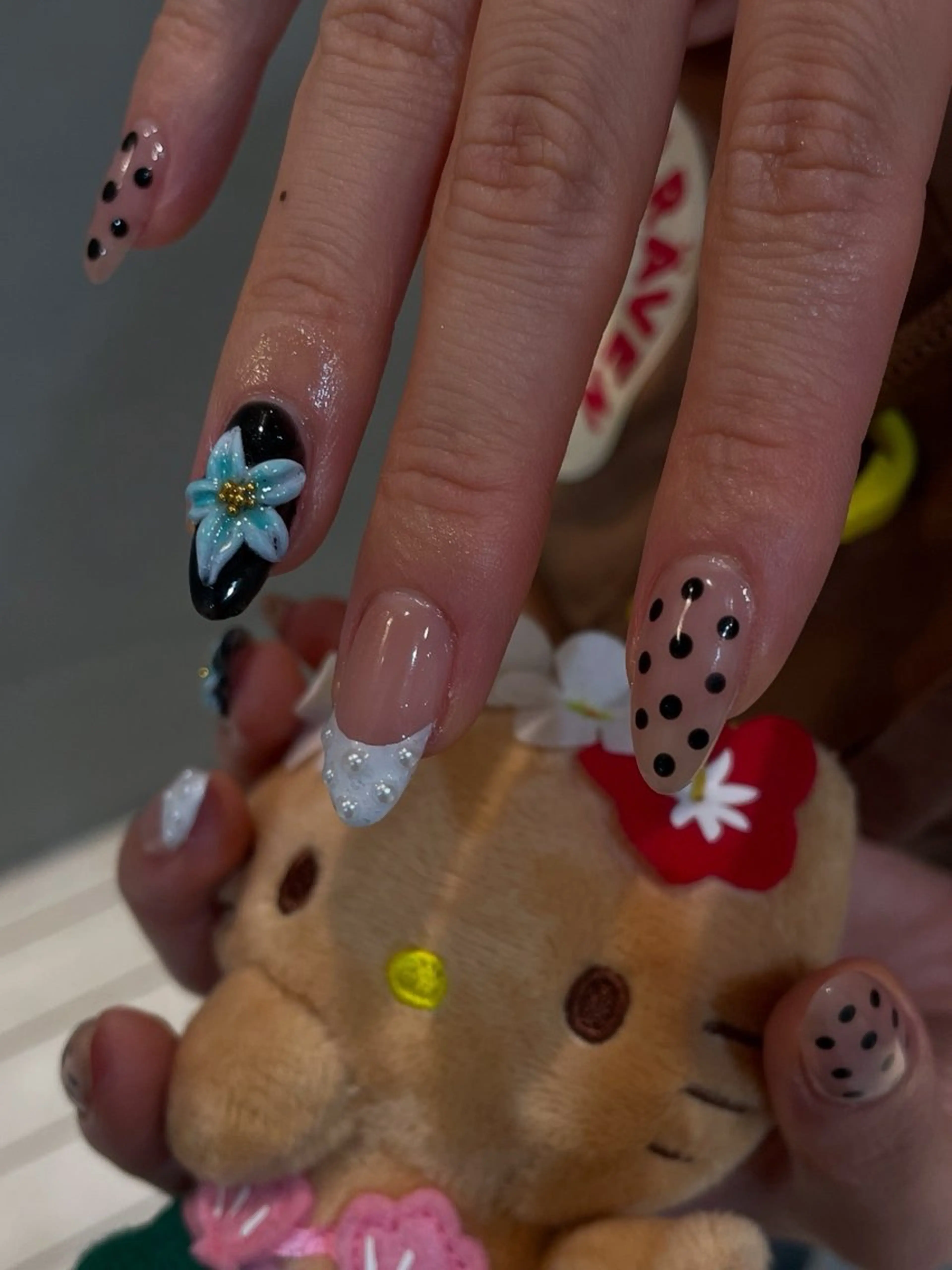 ネイル GO TODAY シェアサロン 渋谷Amiu店所属・渋谷ネイル🎀 y2k/海外ネイルのネイルデザイン