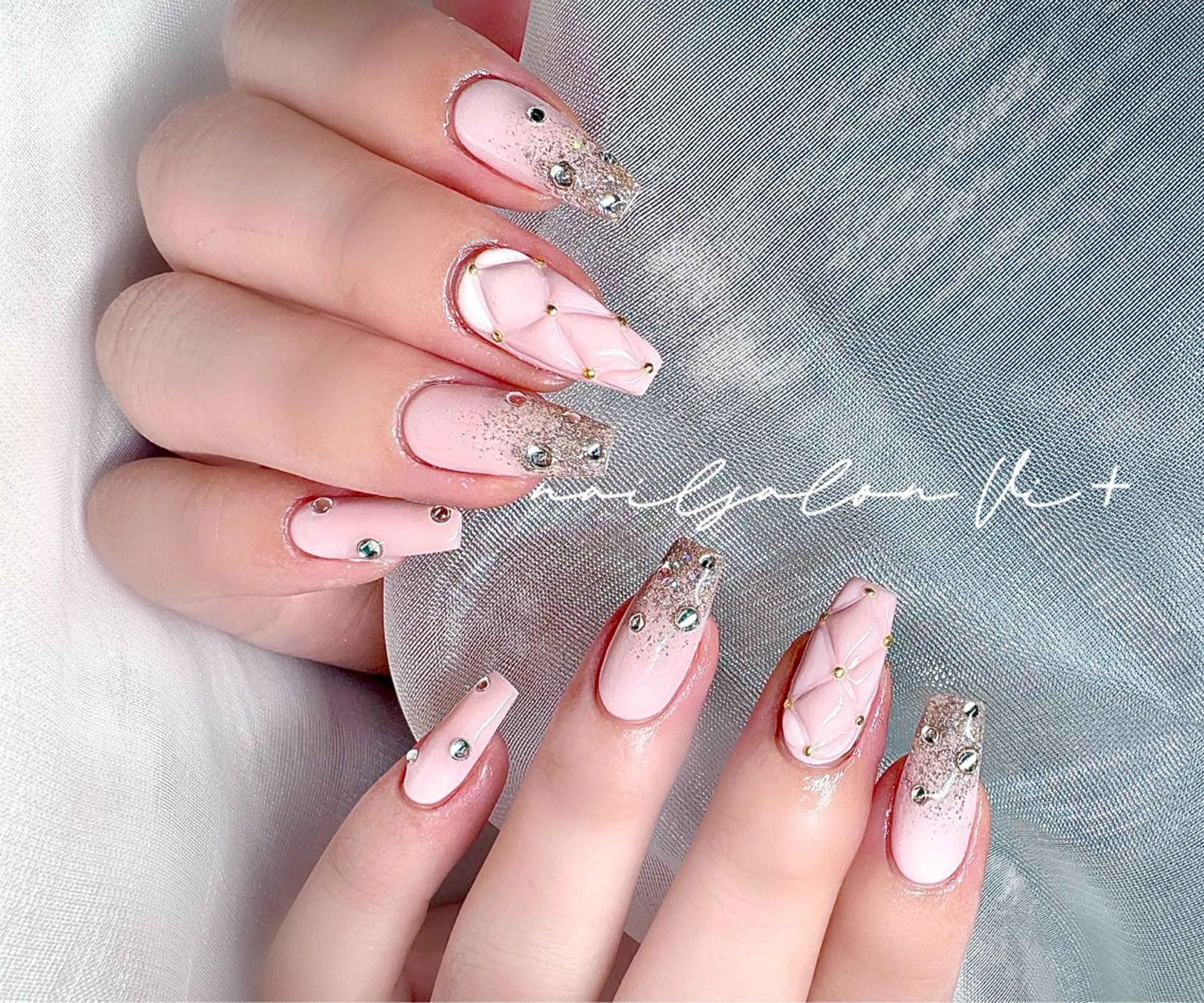 ネイル ハンドネイル ✨Nailsalon Vi+✨のネイルデザイン