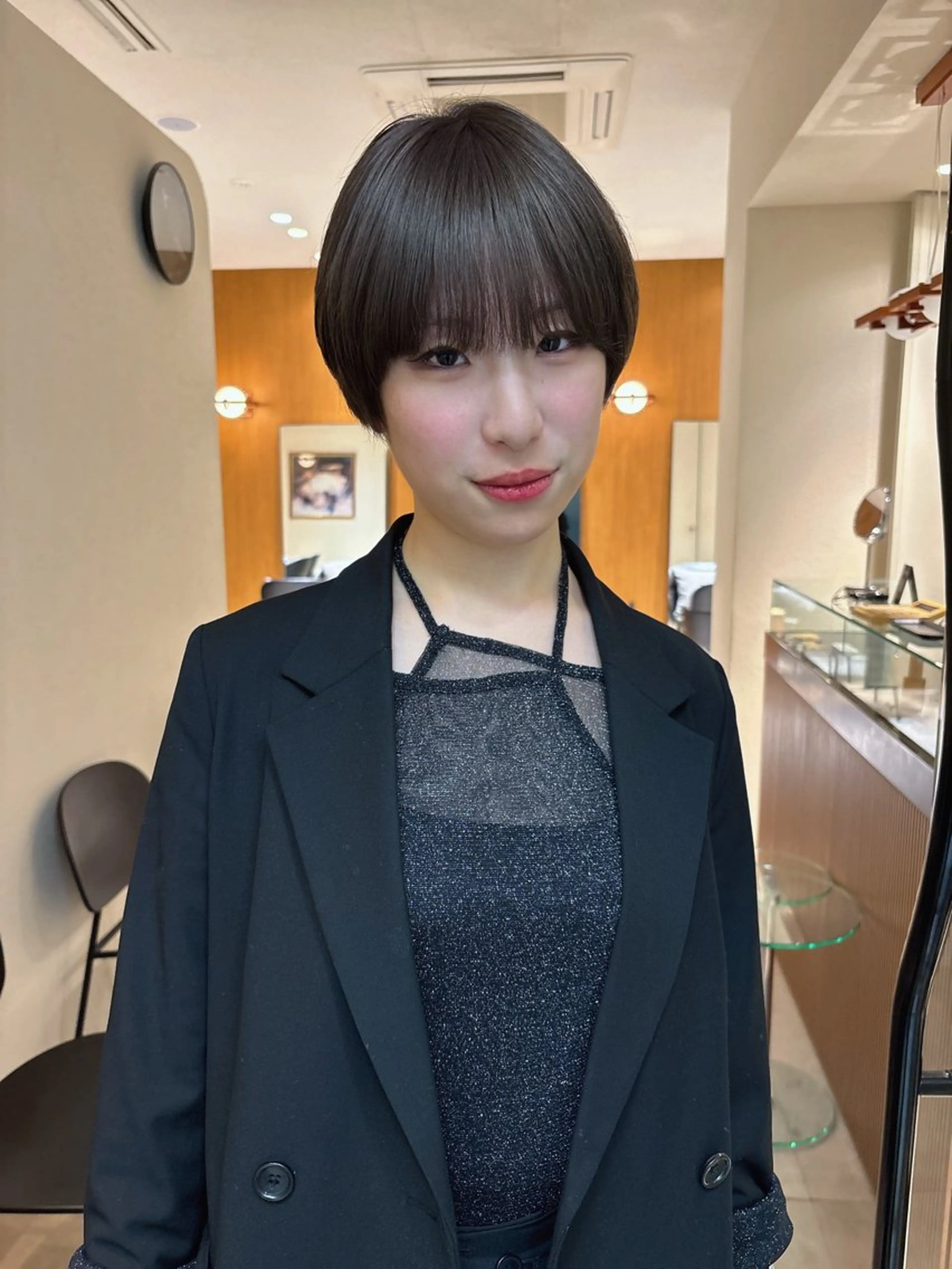 ショート カラー yiye shioriのヘアスタイル