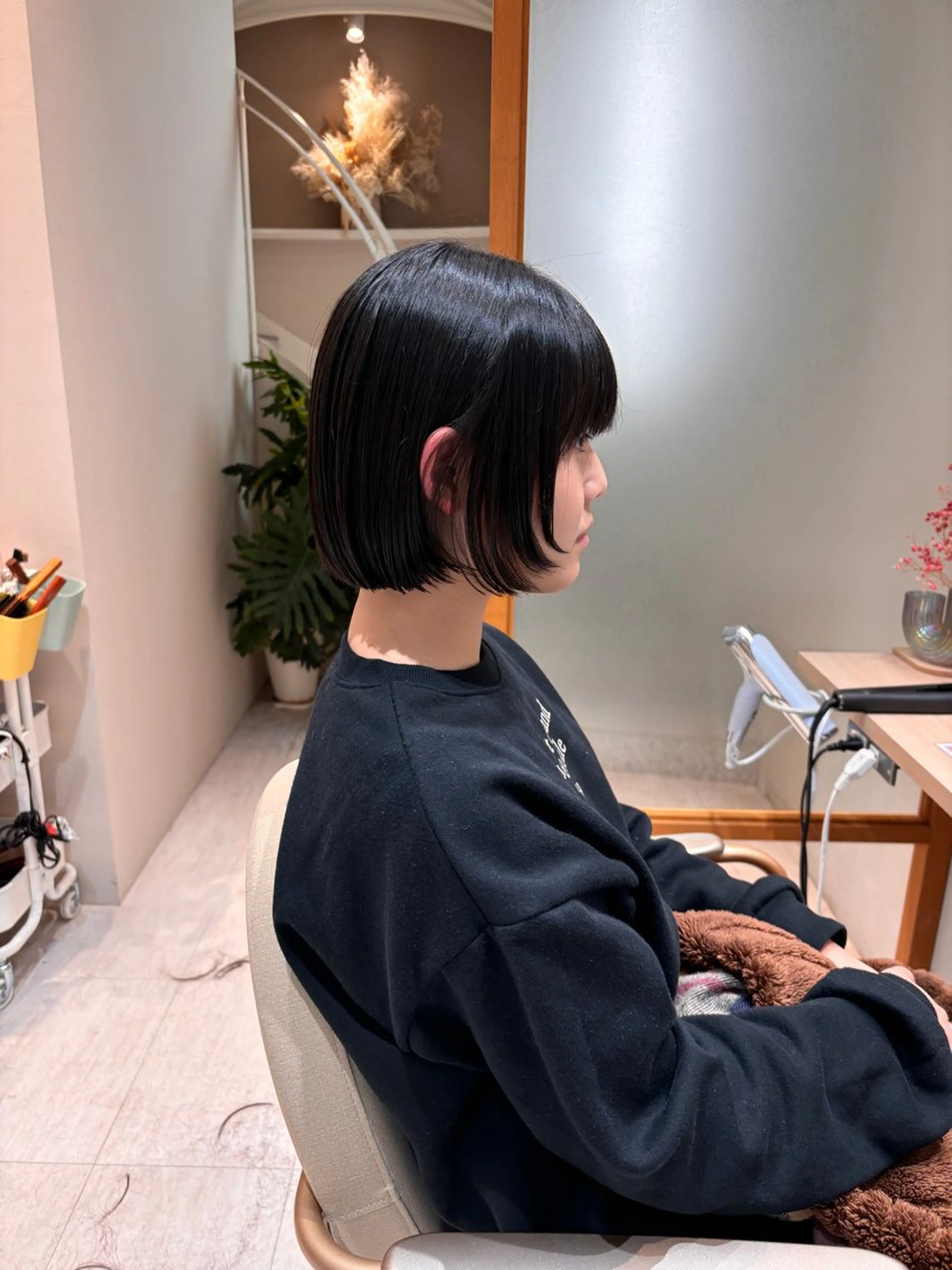 ショート レイヤーカット 小林 琉花のヘアスタイル