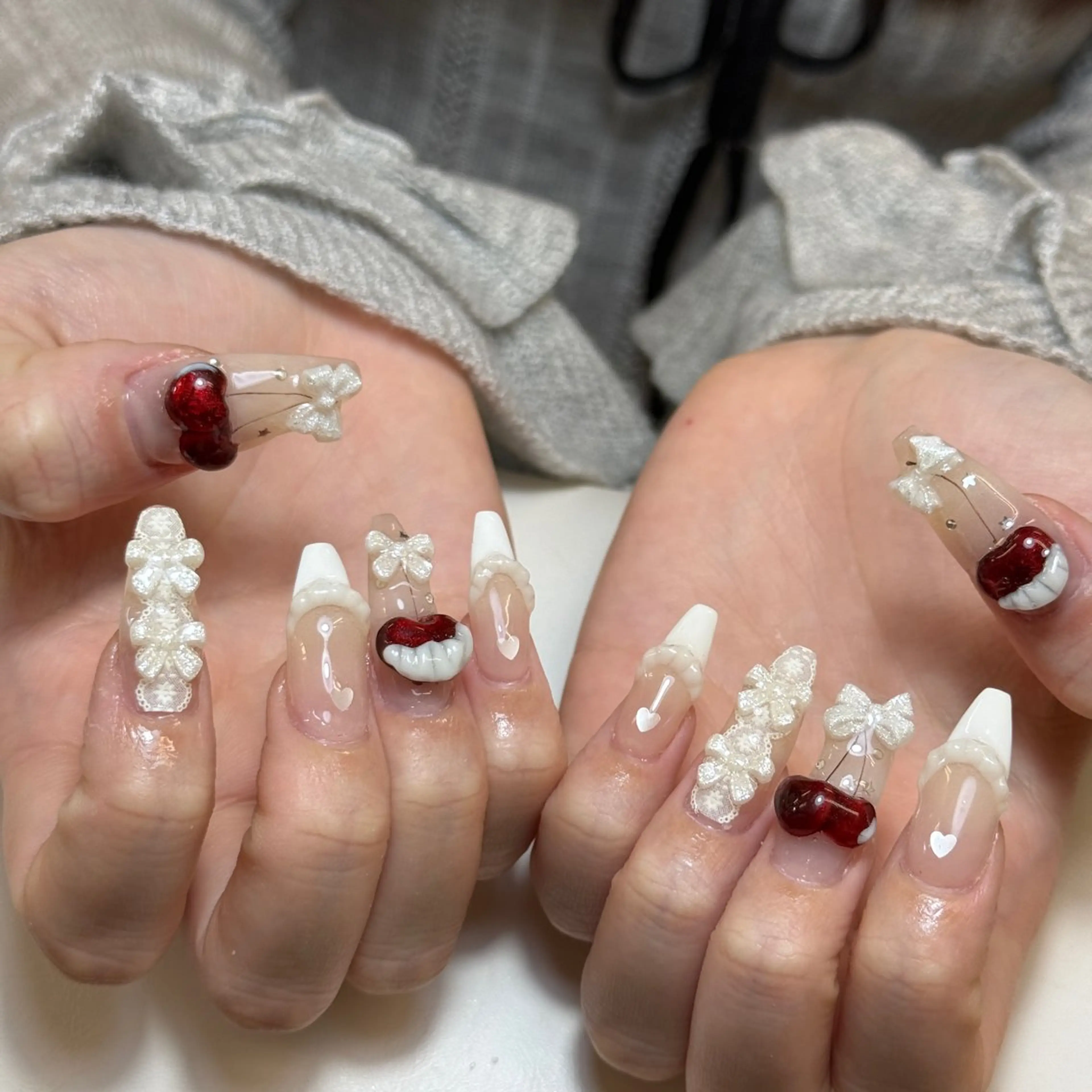 ネイル アートネイル オーロラネイル チークネイル 長さ出し フットネイル Anh 歌舞伎町のネイルデザイン