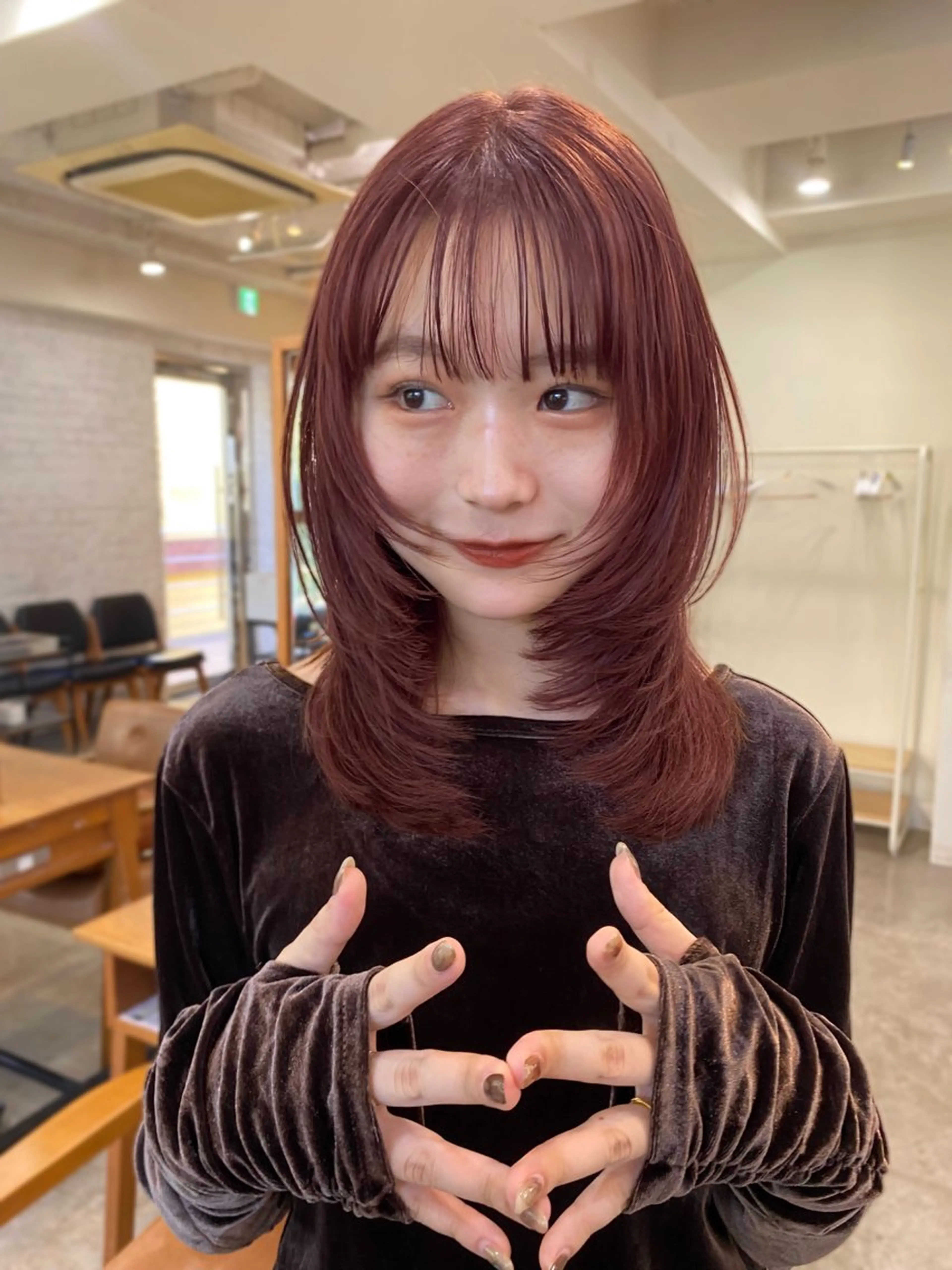 ミディアム カラー ベージュカラー ピンクカラー ピンクベージュ レイヤーカット カット ヘアカラー トリートメント shiori/暖色/ レイヤー/似合わせのヘアスタイル