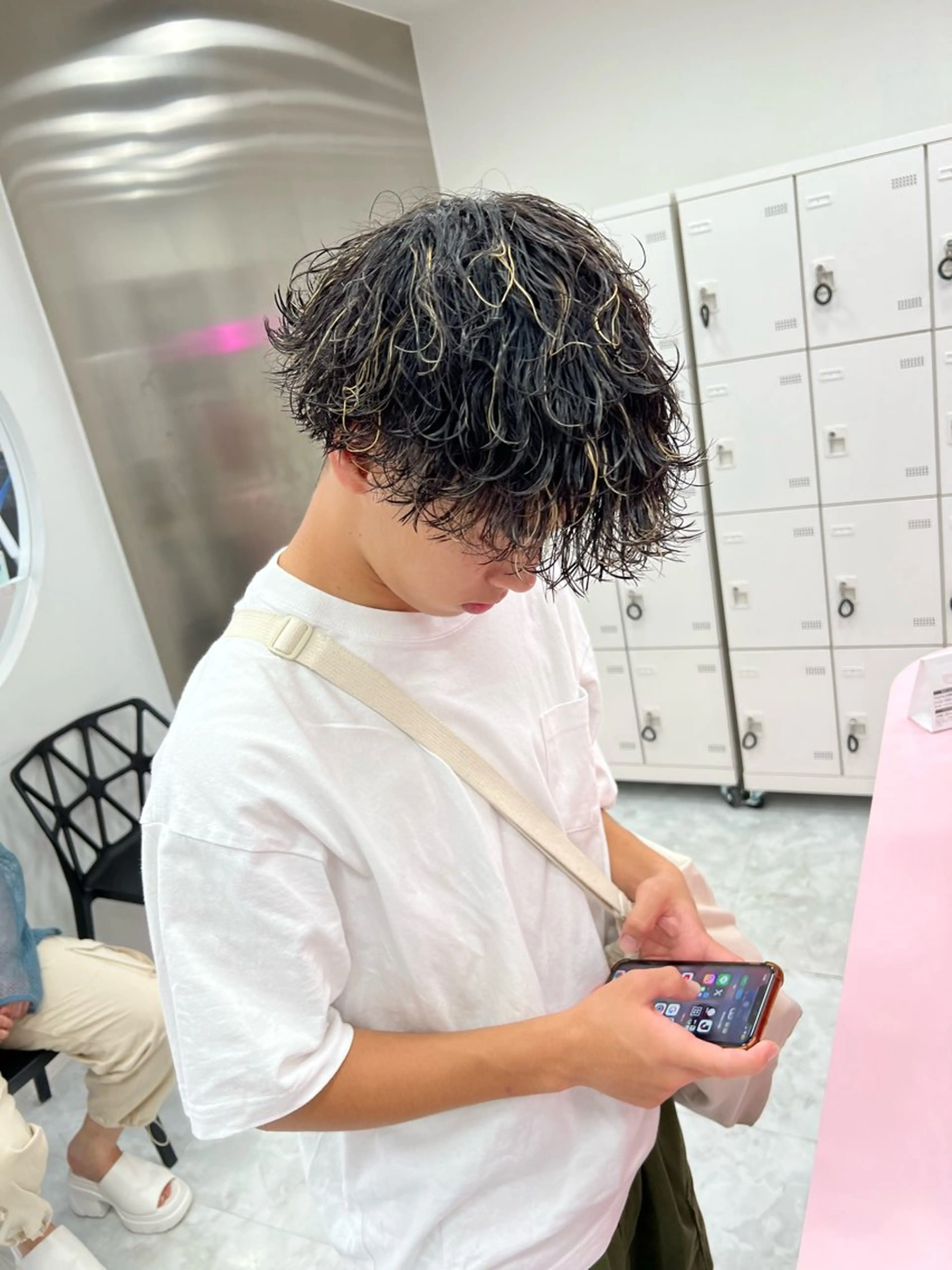 ショート カラー パーマ メンズ メンズパーマ特化 TAIGAのヘアスタイル