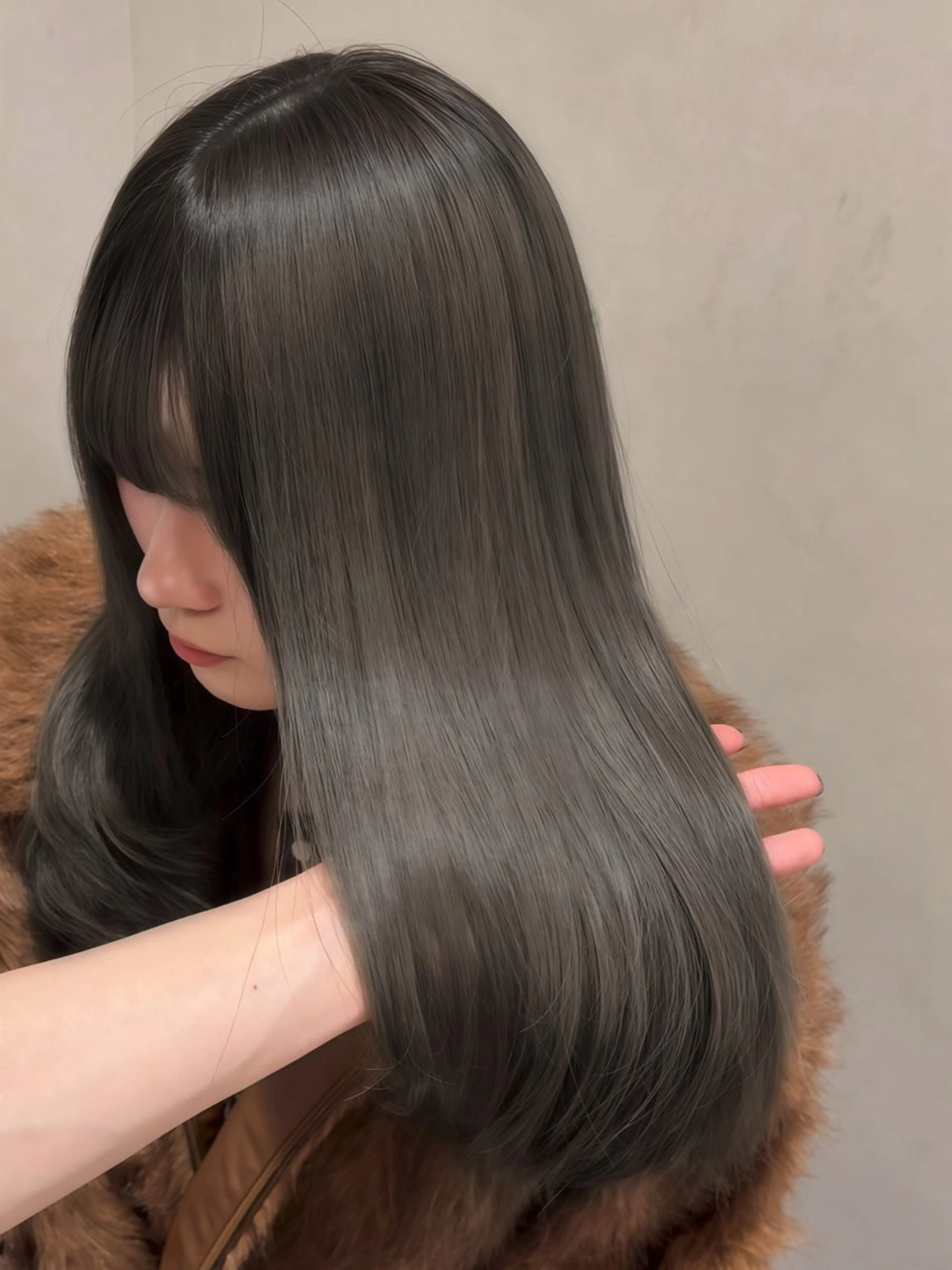 カラー ブリーチ ブリーチなしカラー ヘアカラー meby所属・🩵福岡ブリーチなし レイヤー/紫音🩵のヘアスタイル