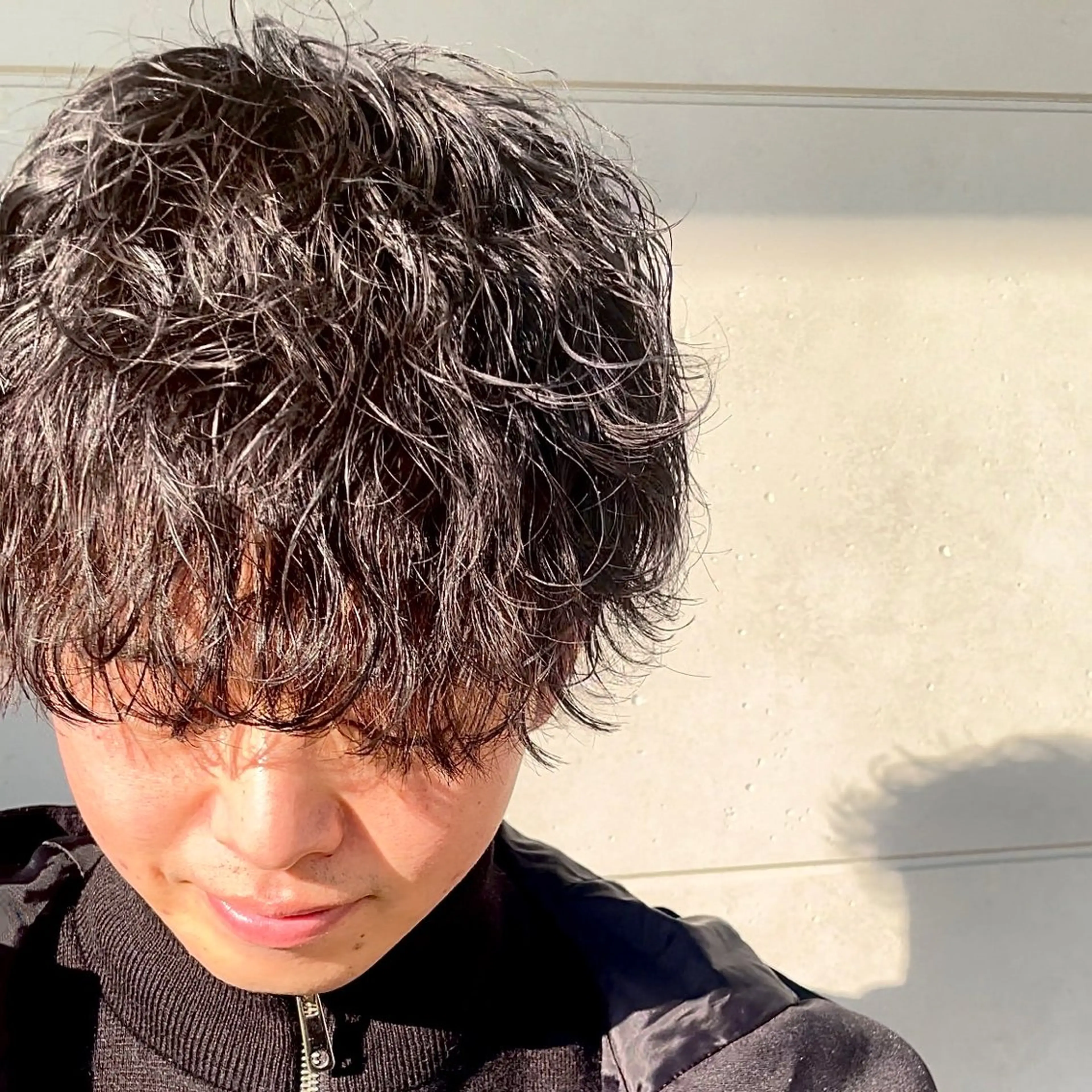 ショート パーマ メンズ メンズパーマ メンズツイストパーマ ツイストスパイラルパーマ 波巻きパーマ ニュアンスパーマ メンズヘア特化 崎田 成人のヘアスタイル