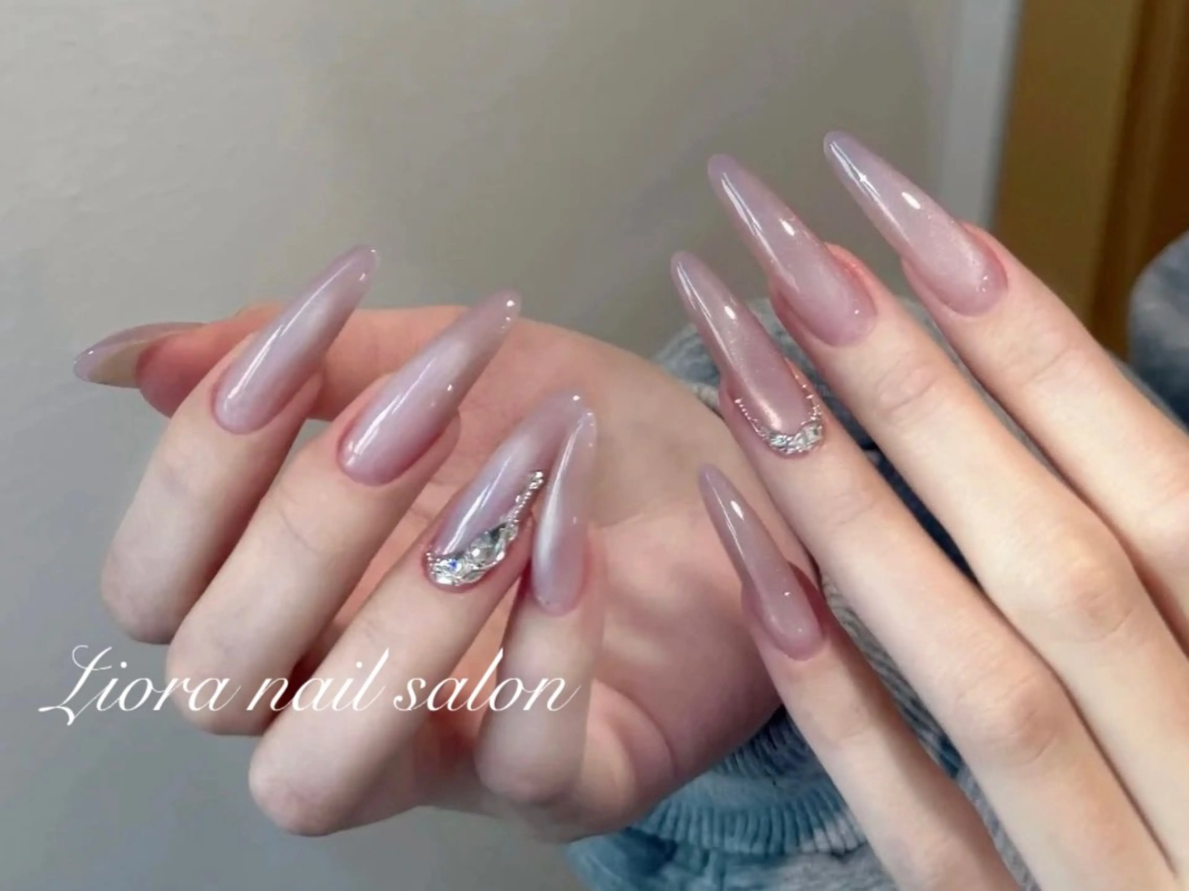 ネイル アートネイル フレンチネイル ジェルネイル ガーリー グラデーション ハンドネイル Liora nail スカルプ専門店のネイルデザイン