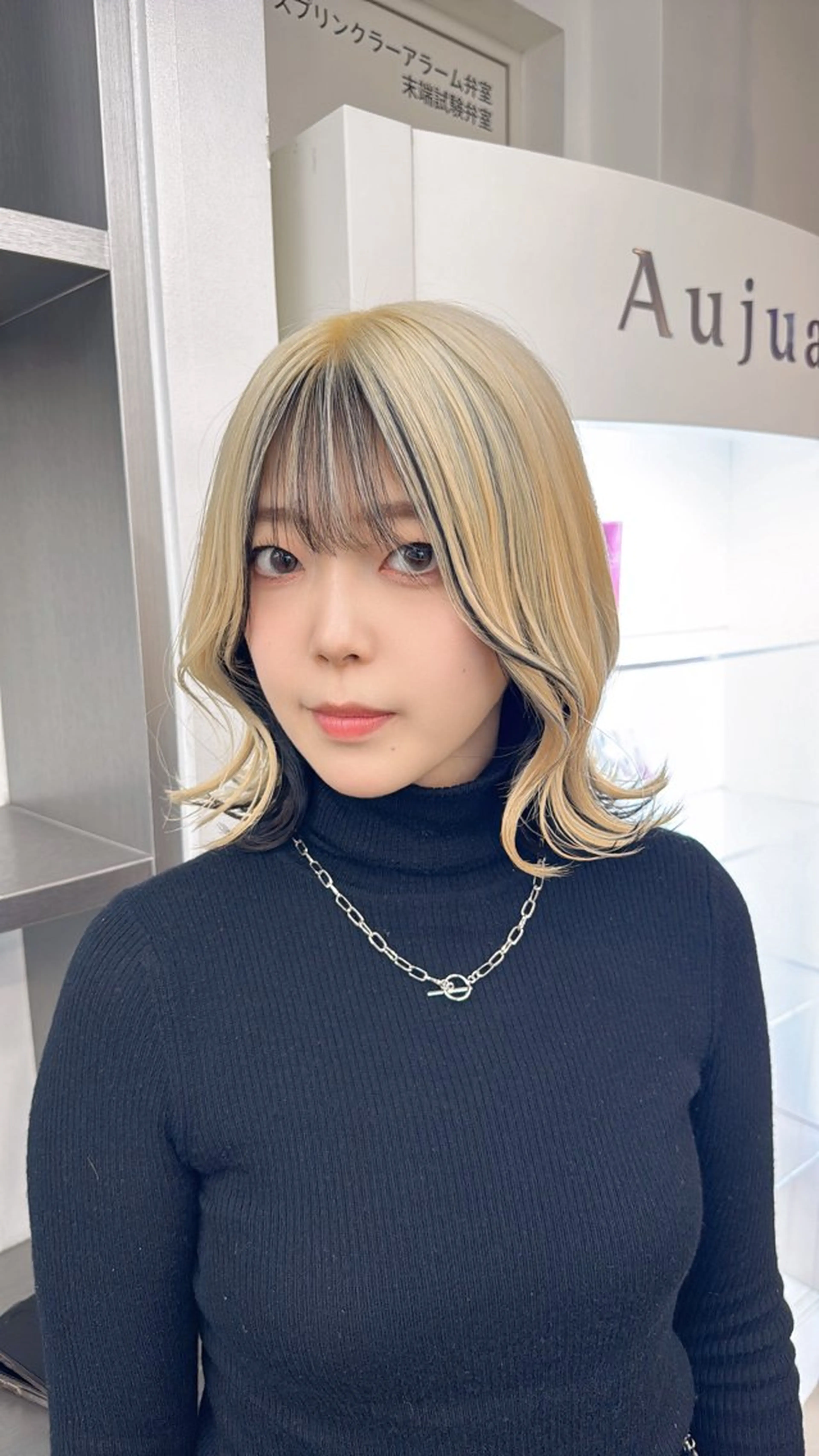 ショート カラー カット ヘアカラー ザクザクレイヤー 🍀/ブリーチ/小田のヘアスタイル