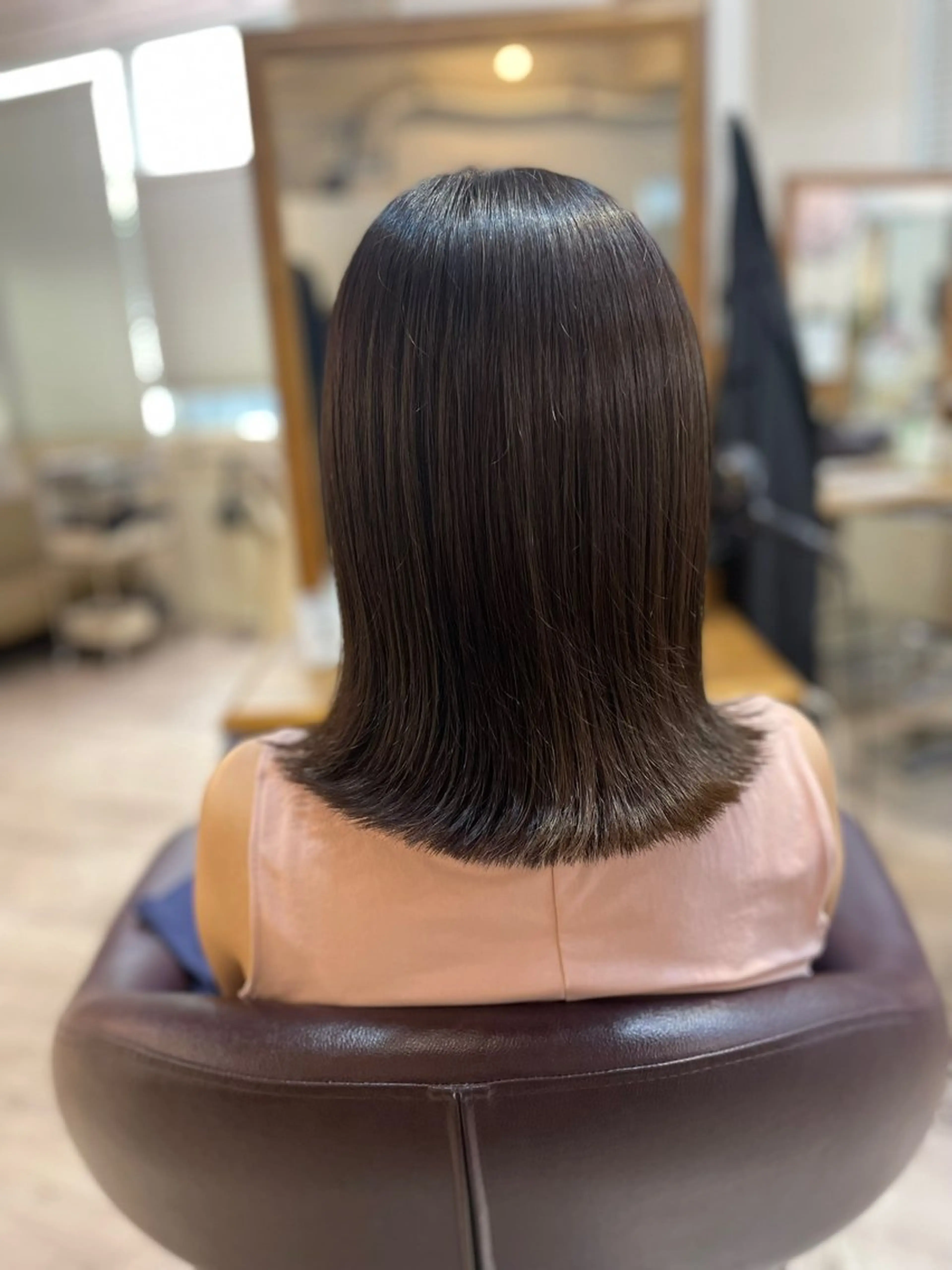 ミディアム カット ヘアカラー 茅野 あゆ美のヘアスタイル