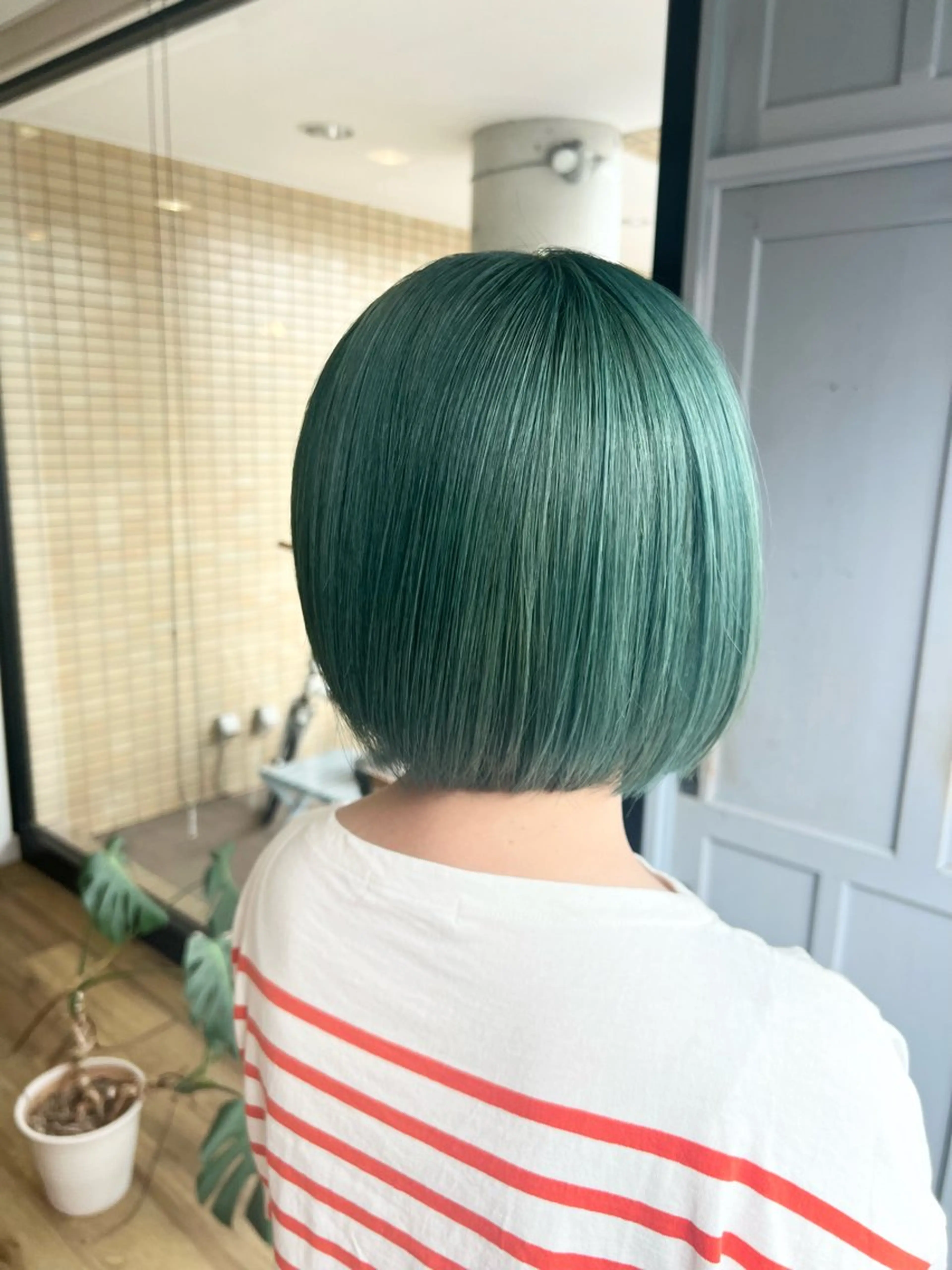 ショート ボブ ヘアカラー トリートメント 堀 望美のヘアスタイル