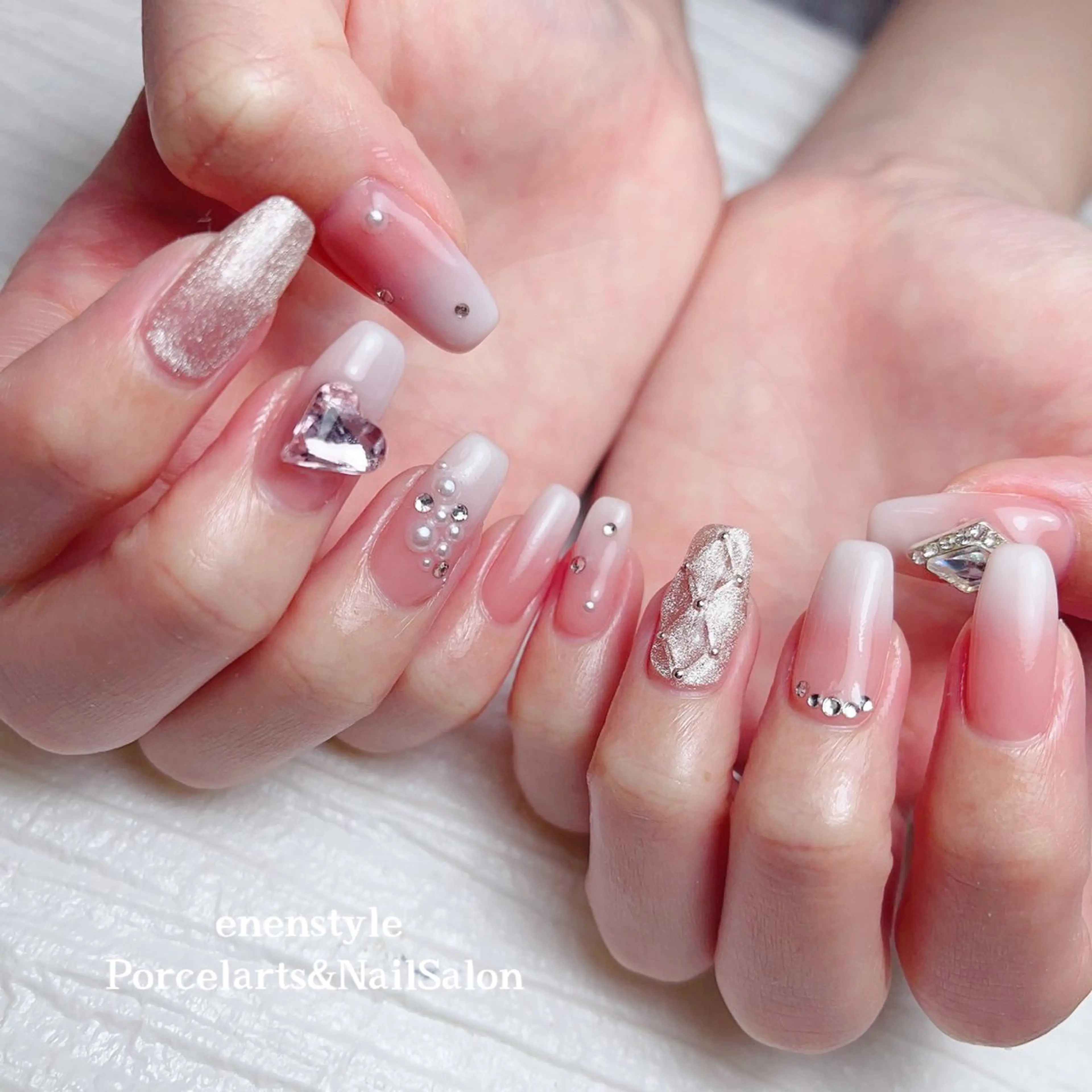 ネイル 👑enen style👑のネイルデザイン