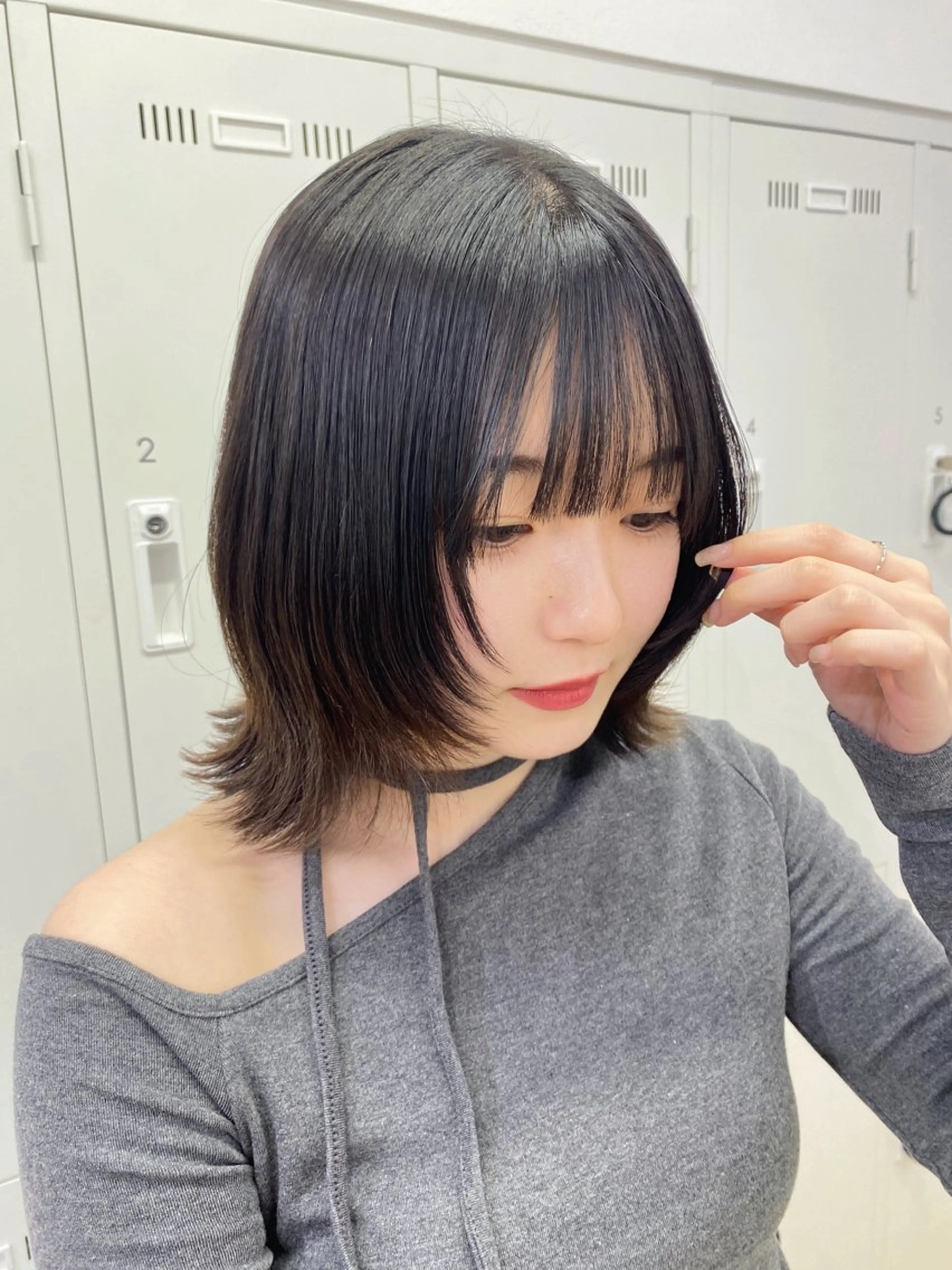 ミディアム パーマ レイヤーカット 外ハネヘア 縮毛矯正 カット 縮毛矯正 トリートメント 長妻莉央/縮毛矯正 髪質改善カラーのヘアスタイル