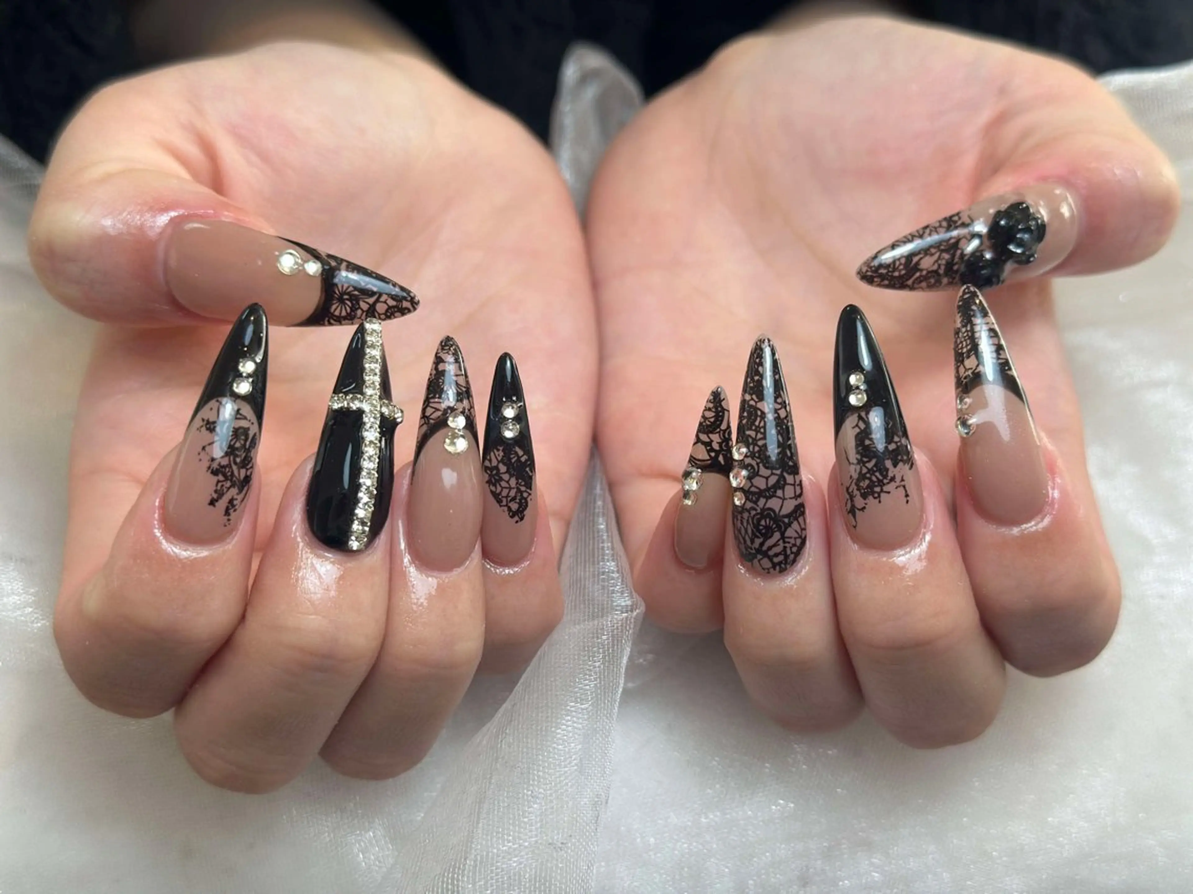 ネイル アートネイル 成人式 ジェルネイル ニュアンスネイル 夏ネイル ハンドネイル Jenn Nail Salonのネイルデザイン